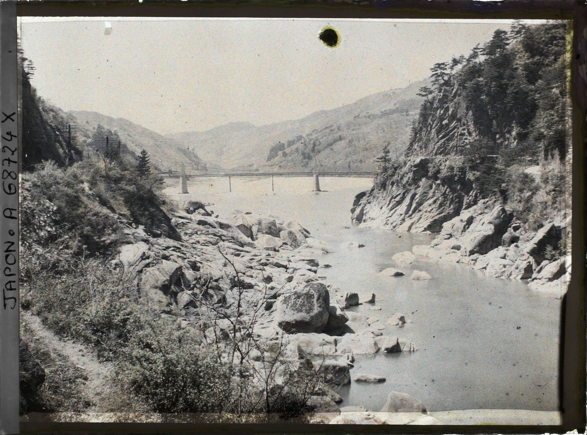 Image représentant Pont de Kasagi sur la Kizugawa (rivière Kizu)