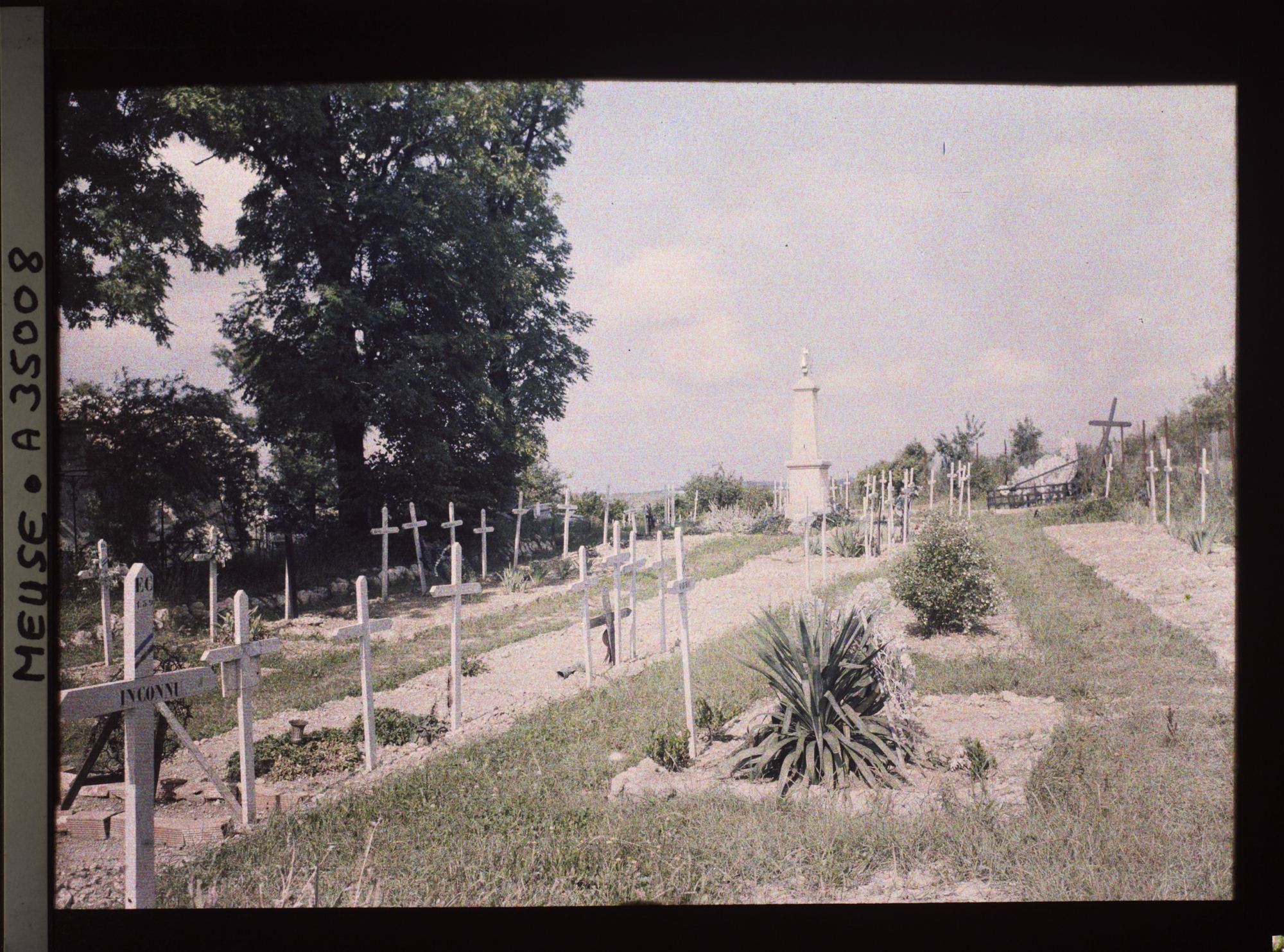 Image représentant France, Aubreville (Meuse), Vue Général du Cimetière