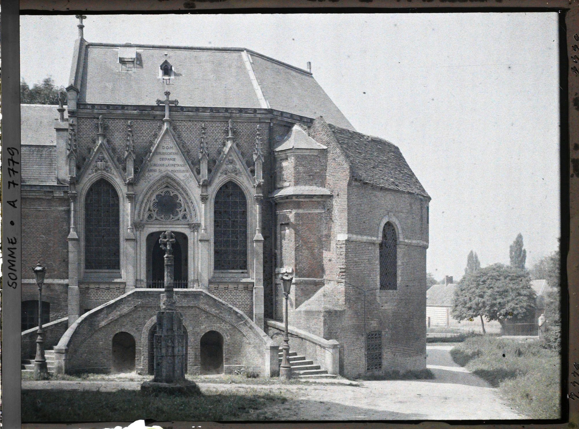 Image représentant Château de Moreuil, la chapelle, vue extérieure