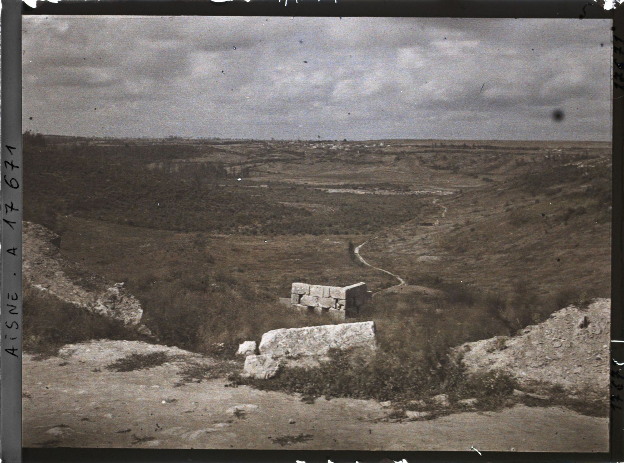 Image représentant France, Laffaux, Le ravin