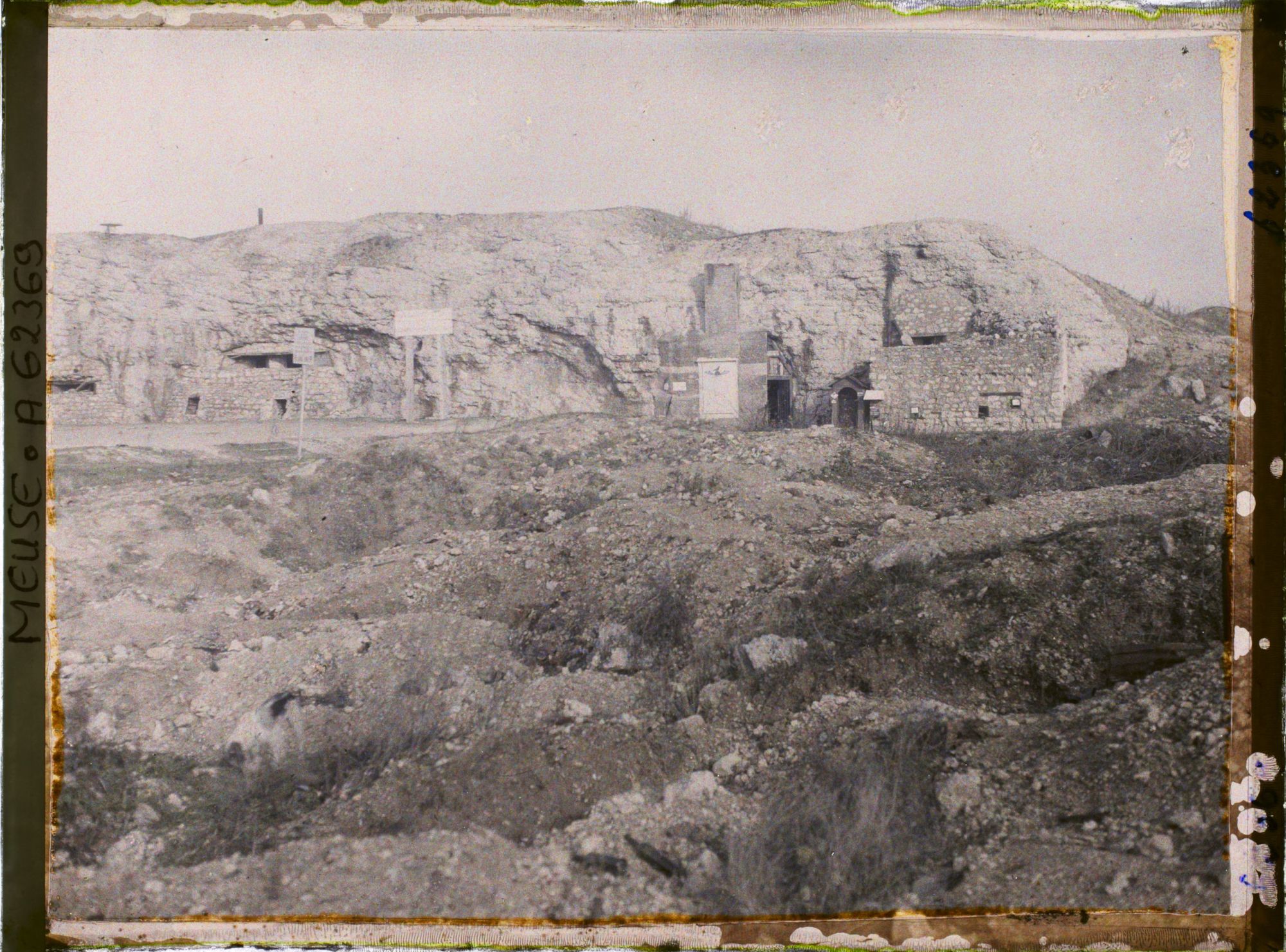 Image représentant Meuse, Vaux, Le fort Entrée