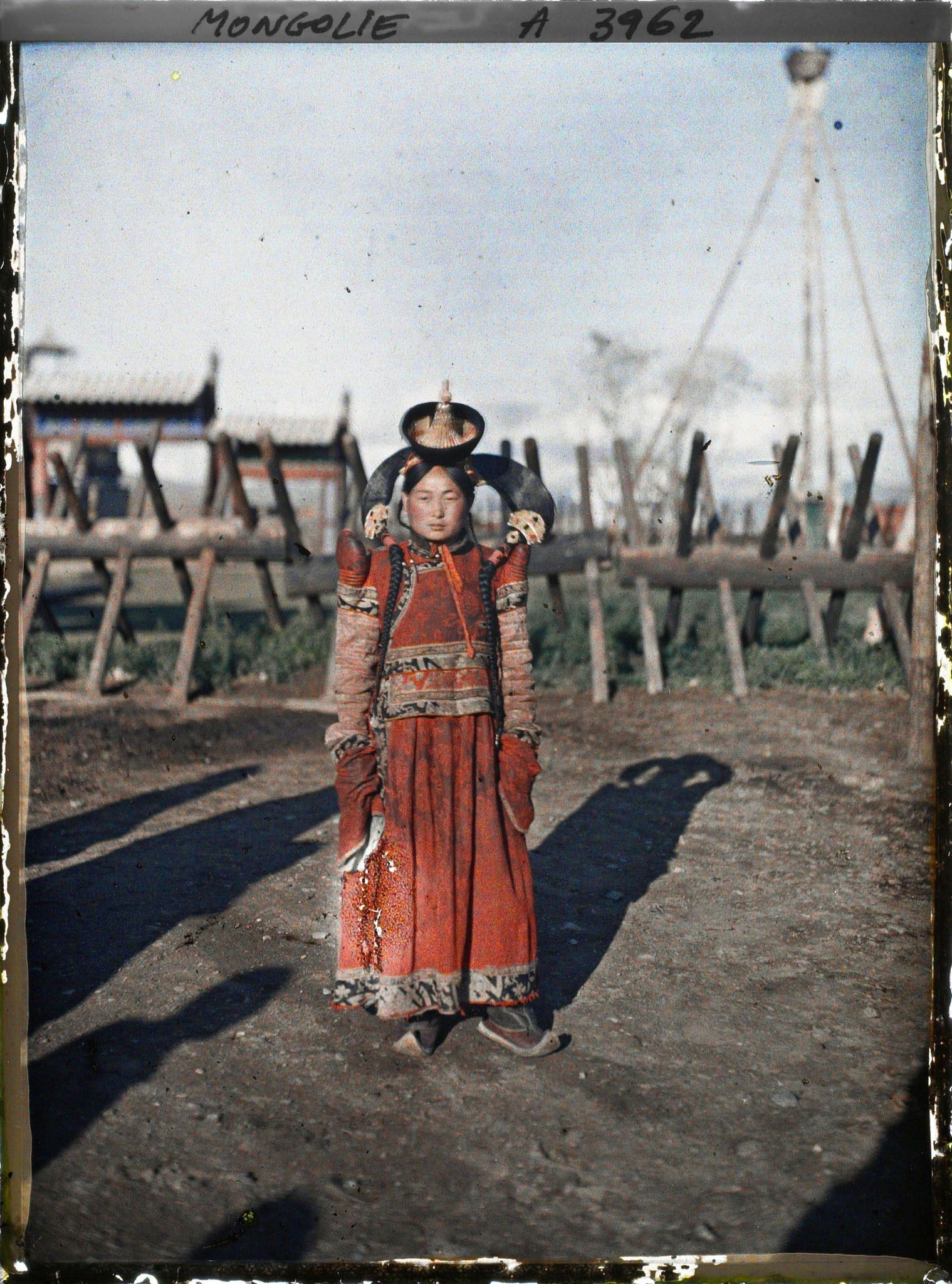 Image représentant Une femme mariée khalkha