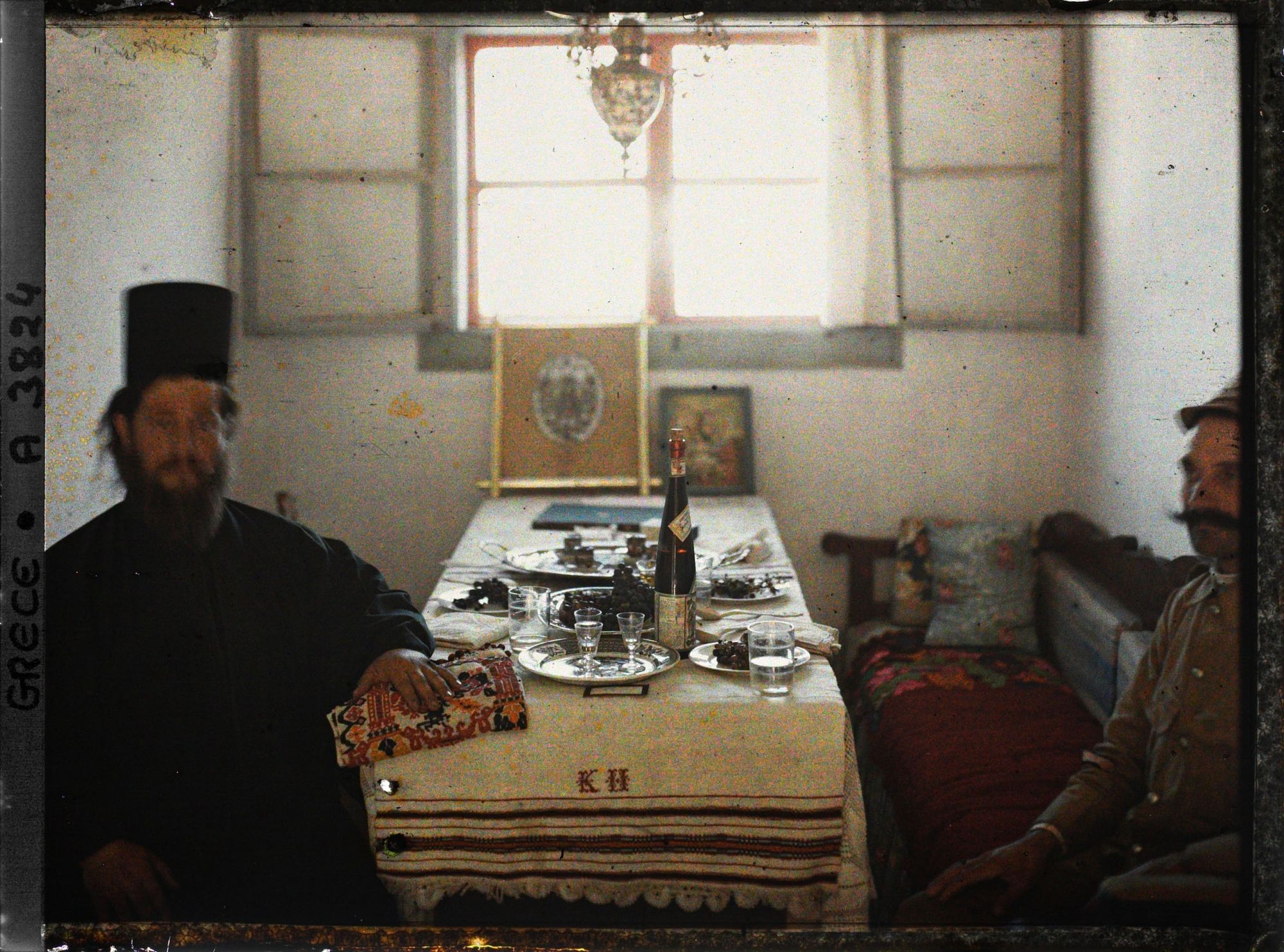 Image représentant Mont Athos, Intérieur du Moine Ermite