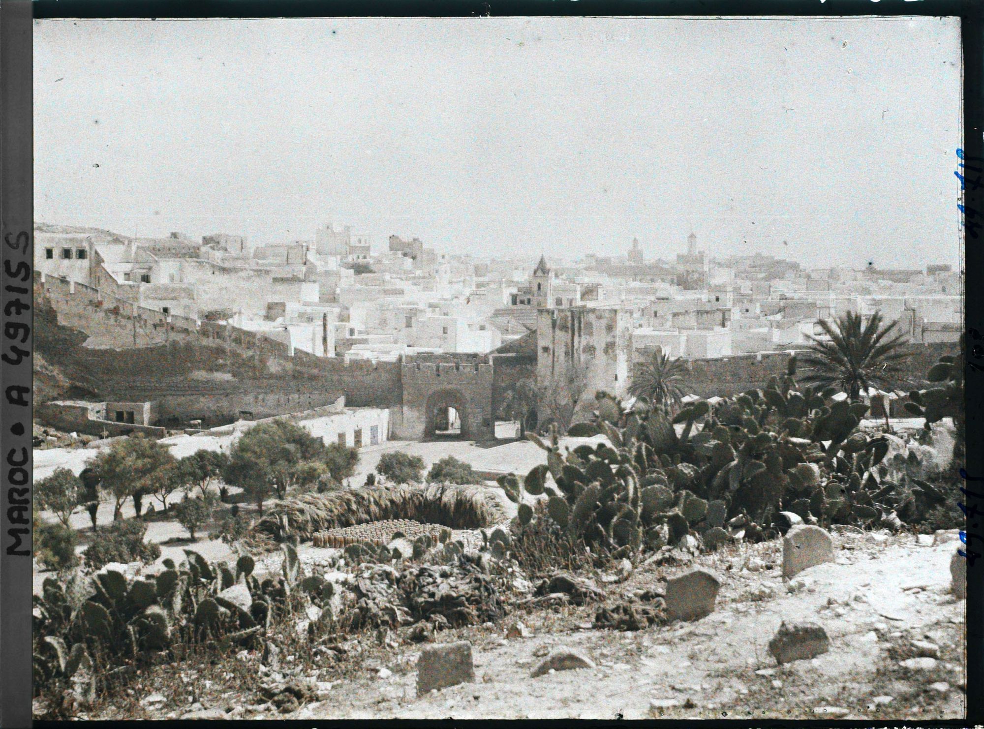 Image représentant Vue en direction de la porte du Vallon (Bâb Chaaba)