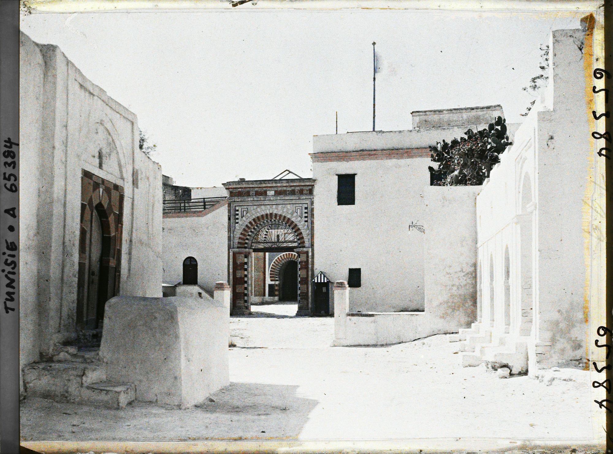 Image représentant L'entrée de la casbah