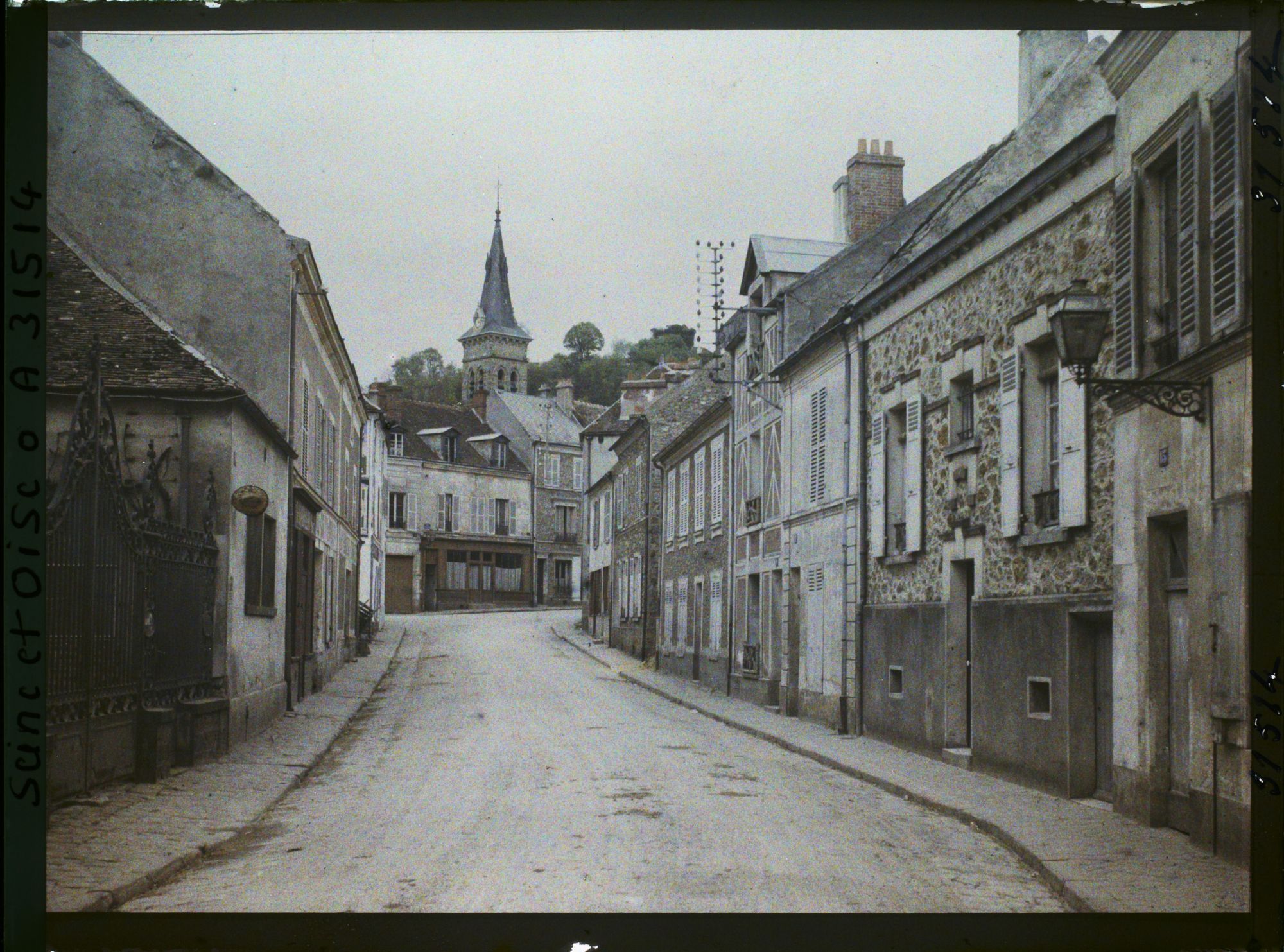 Image représentant France, Chevreuse, Une rue