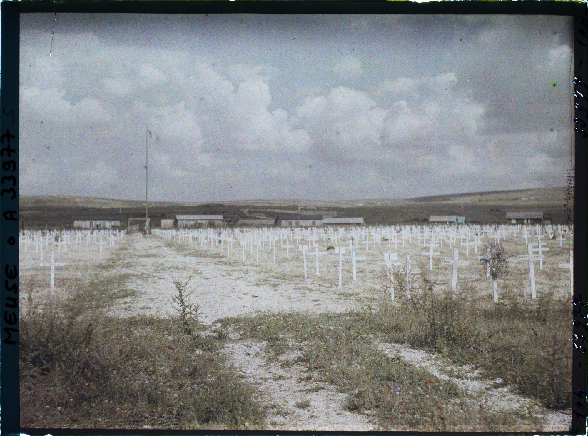 Image représentant France, Bras, Le Cimetière militaire