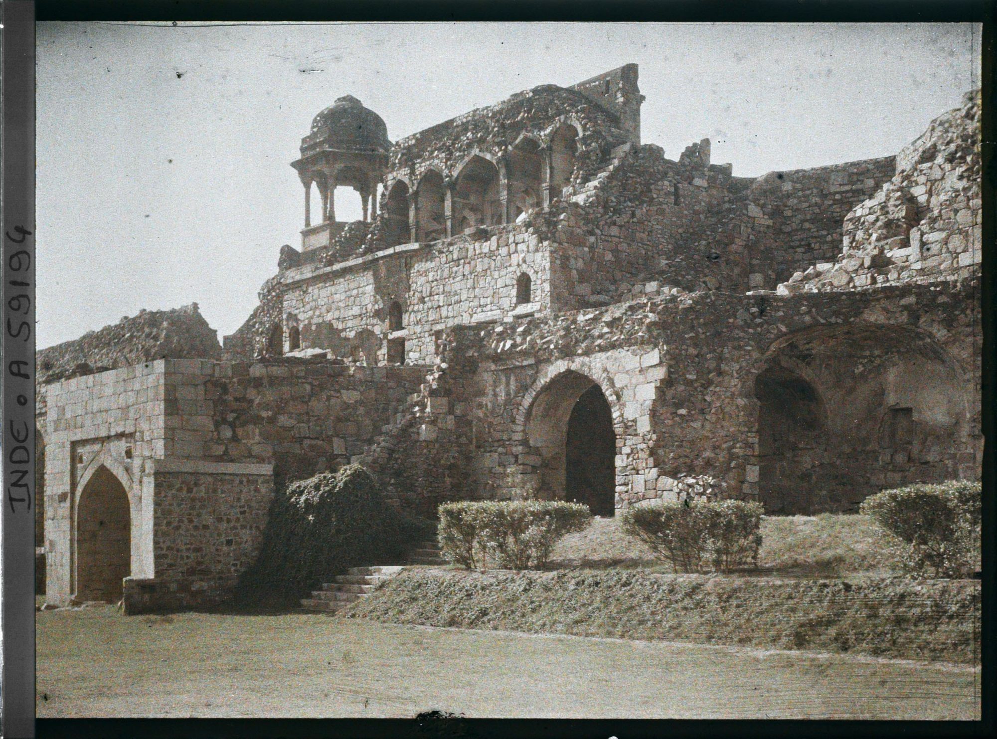 Image représentant Porte ouest du Vieux Fort (Purana Qila) vue de l'intérieur
