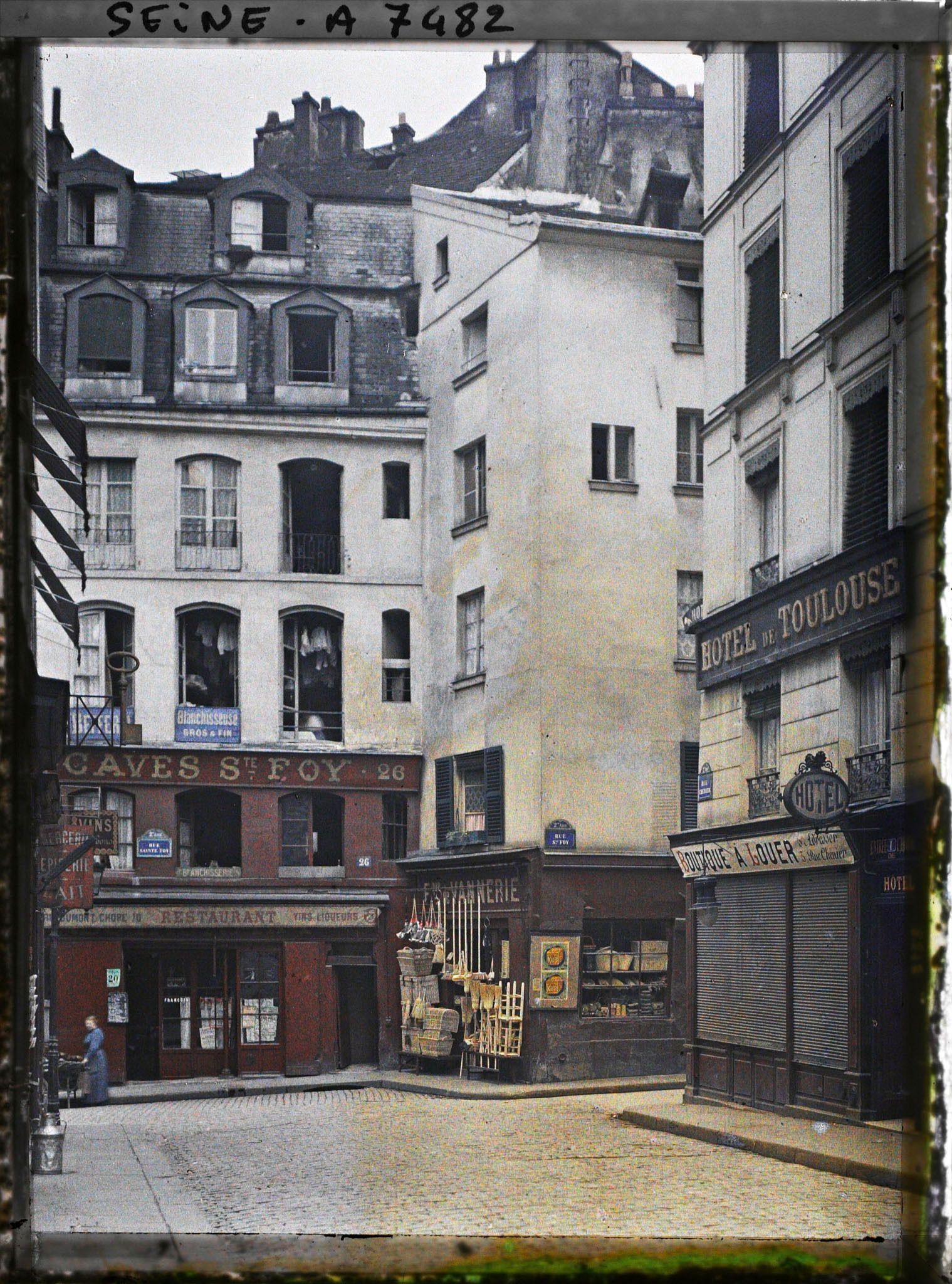 Image représentant L'angle des rues Sainte-Foy et Chénier