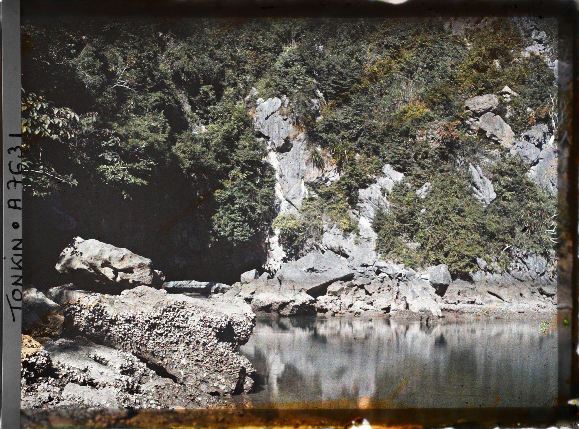 Image représentant La sortie des cirques intérieurs du " Groupe de la Paix "