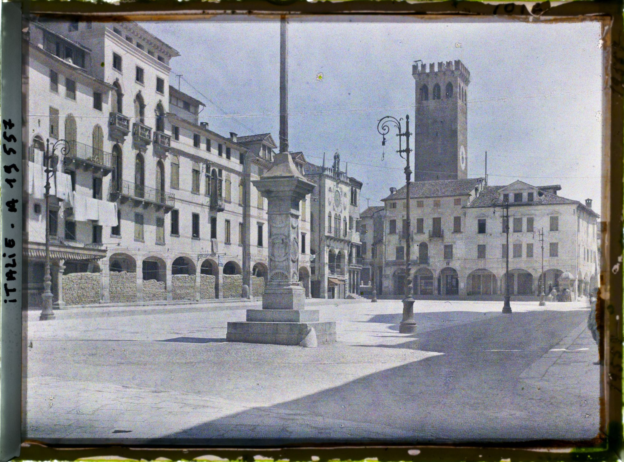 Image représentant Place Victor Emmanuel