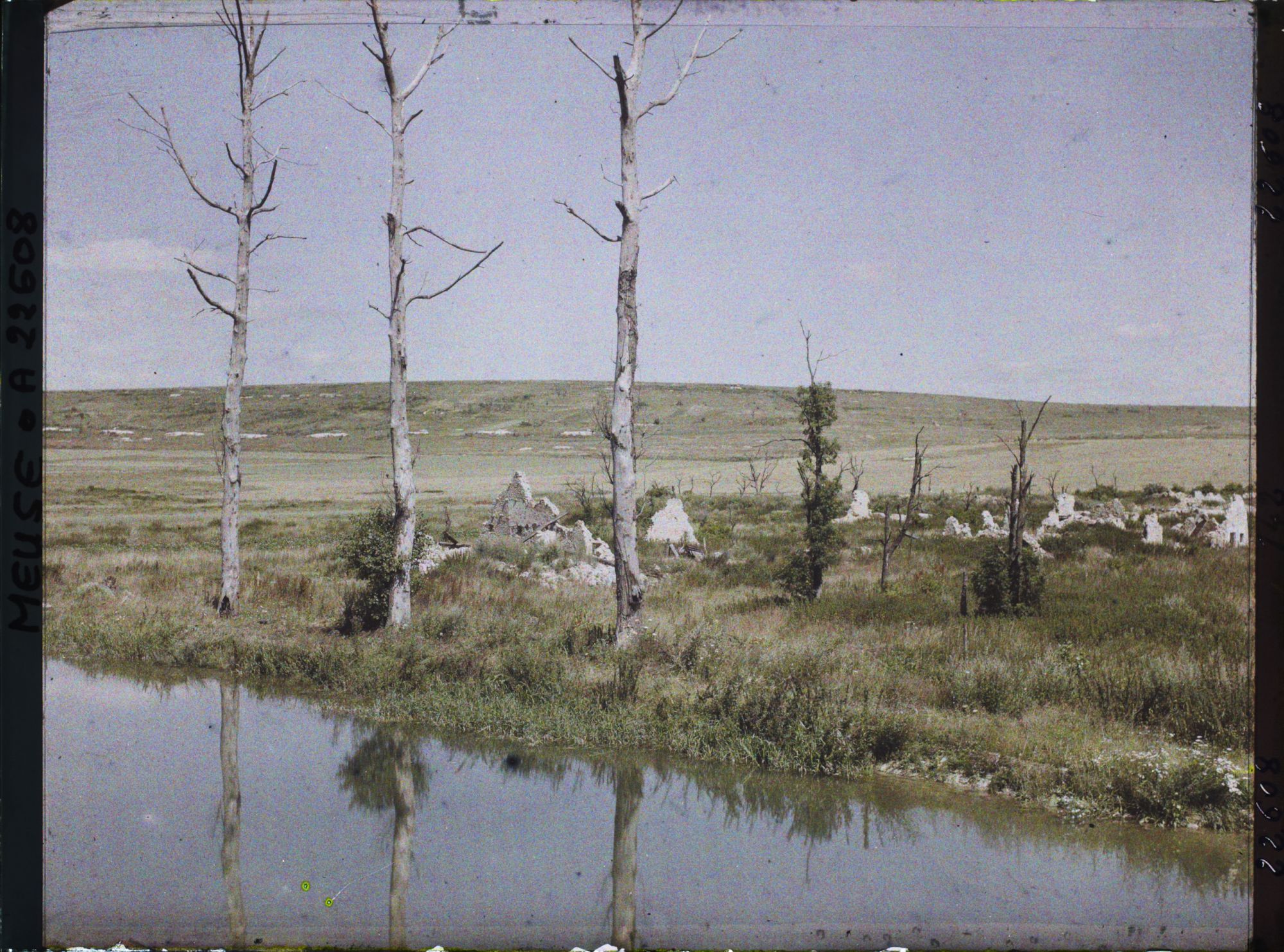 Image représentant France, Vacherauville, Ruines de Vacherauville et Côte de Talou