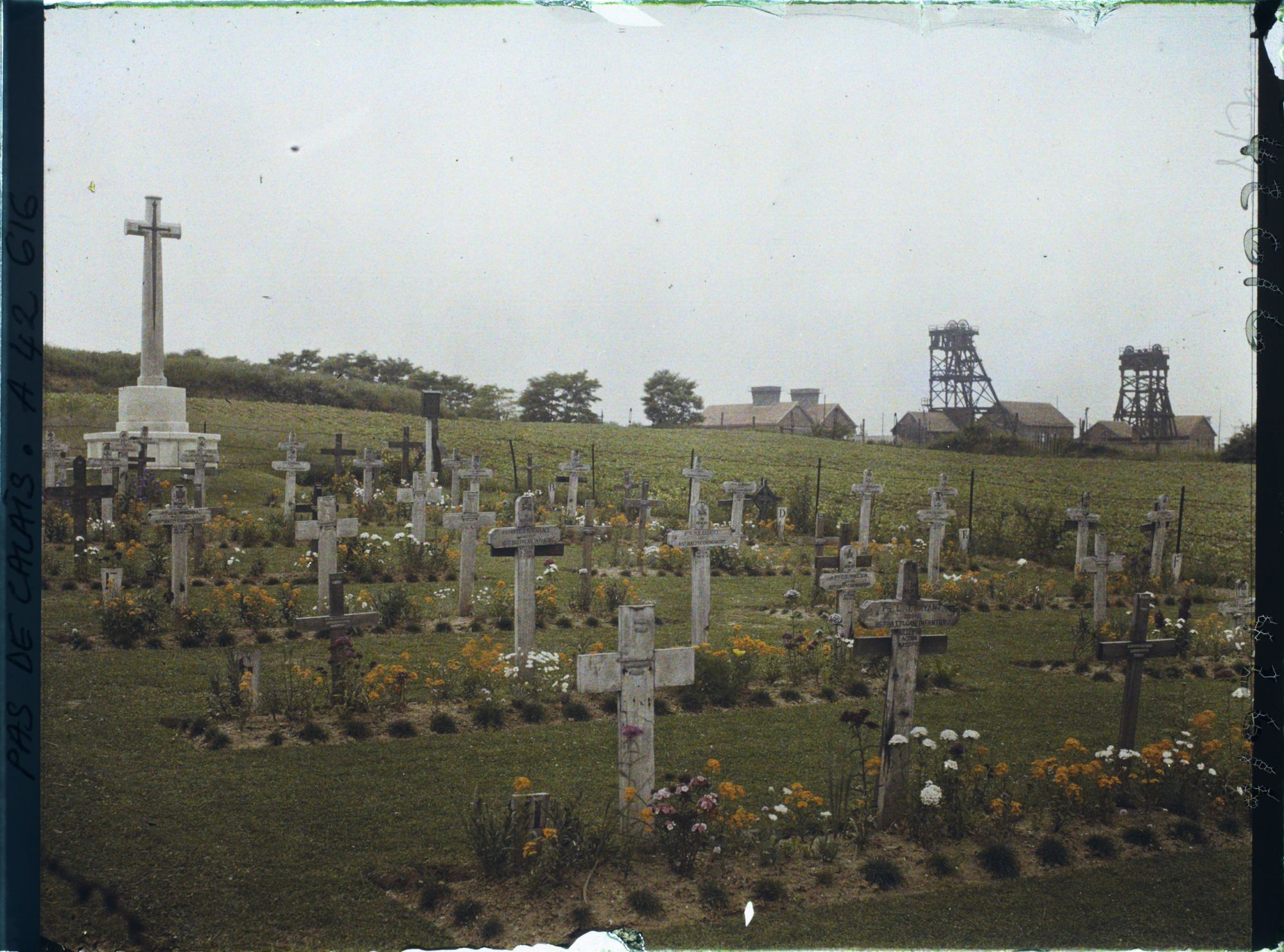 Image représentant France, Angres, Cimetière Anglais de Angres Nord.
