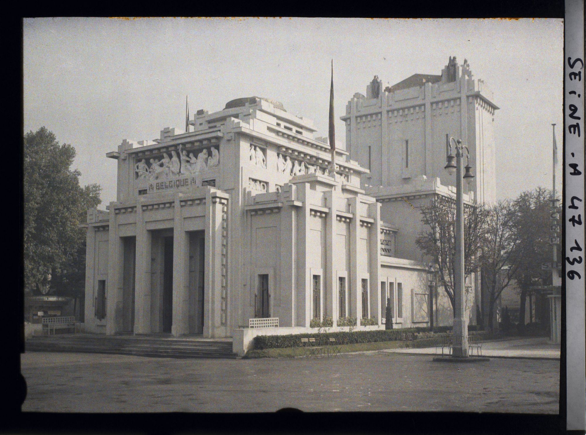 Image représentant L'Exposition des arts décoratifs, Pavillon de la Belgique