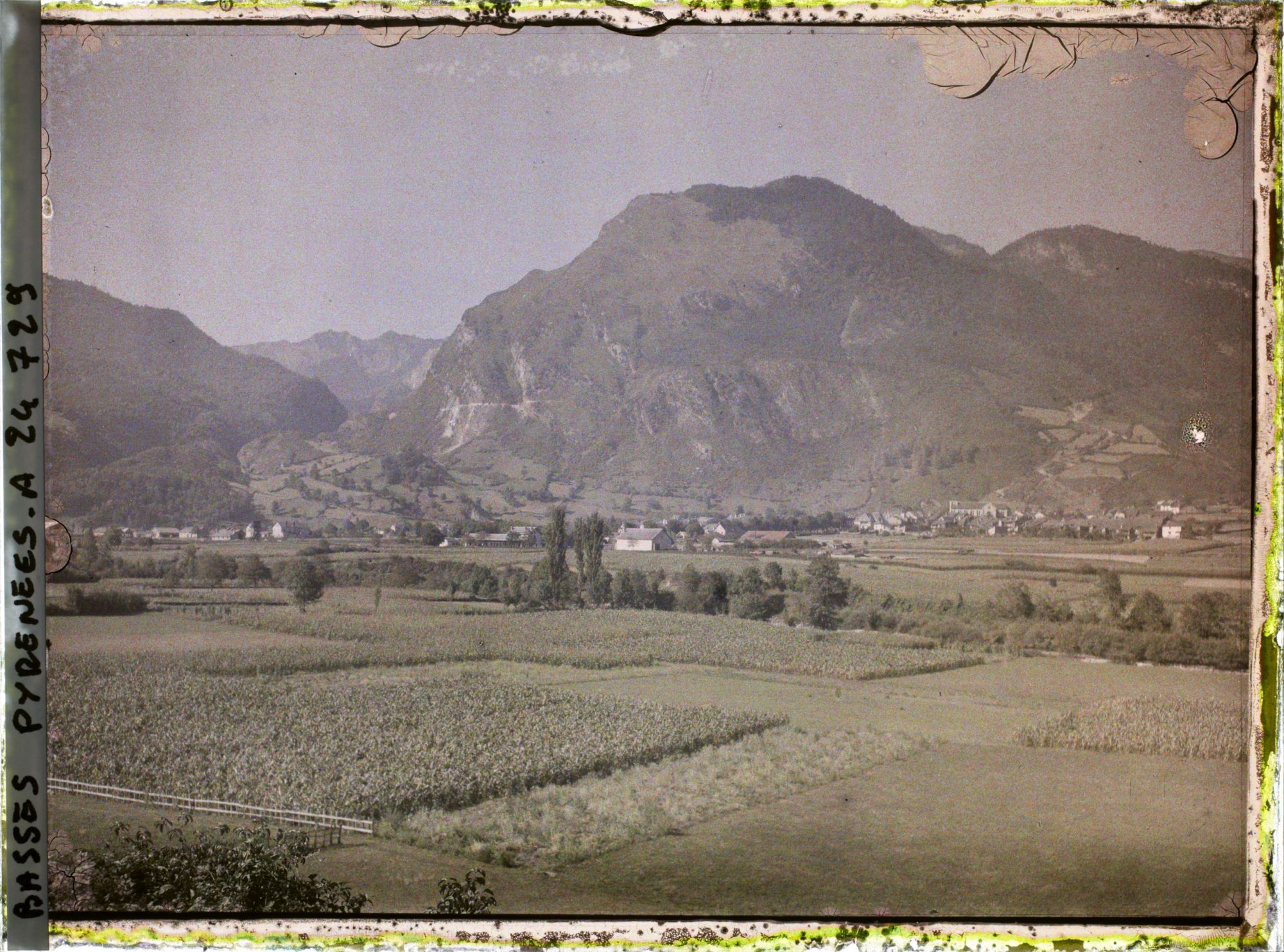 Image représentant France, Vallée d'Ossau, Vallée d'Ossau Panorama sur Laruns