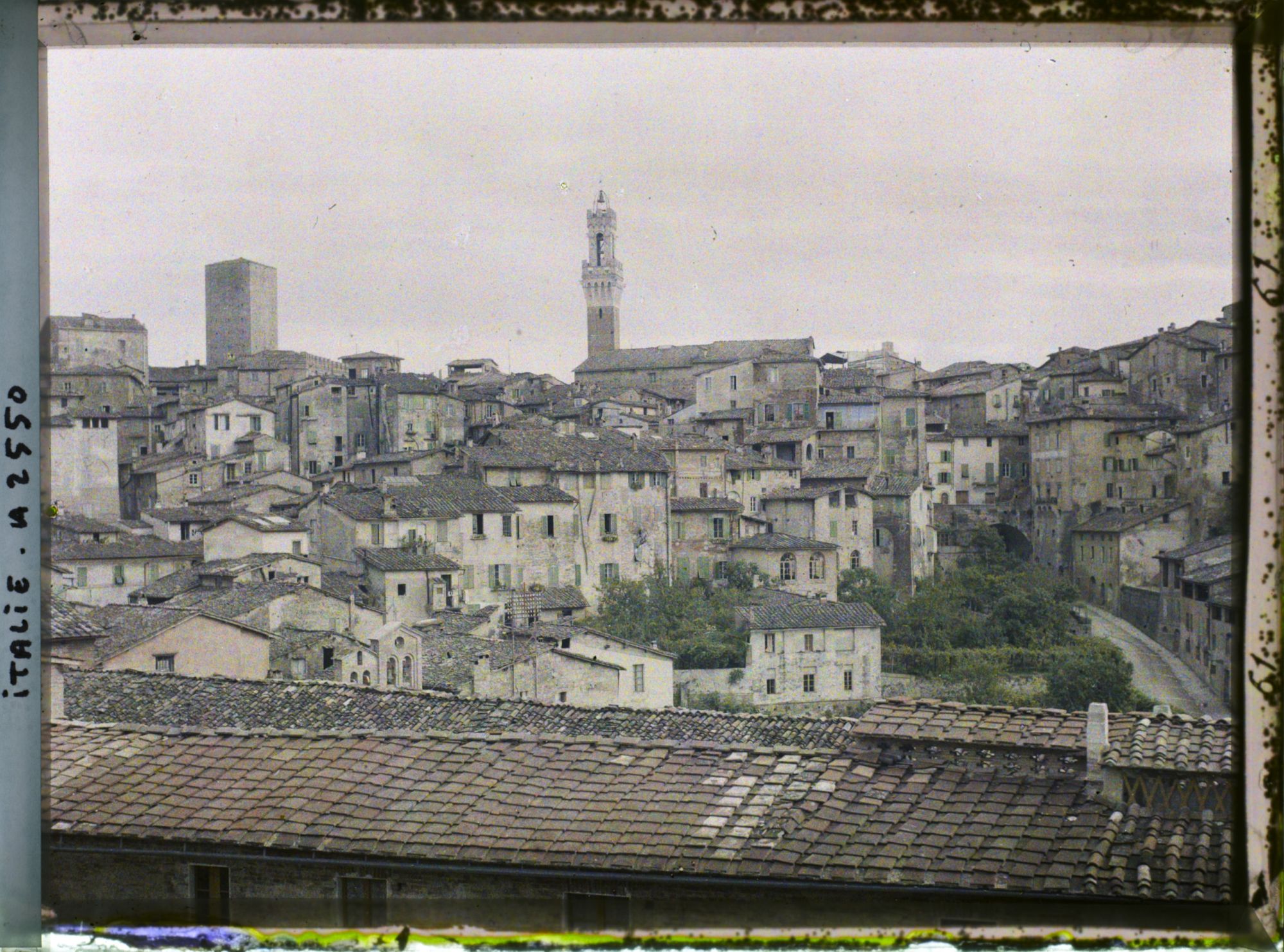 Image représentant Les toits de la ville