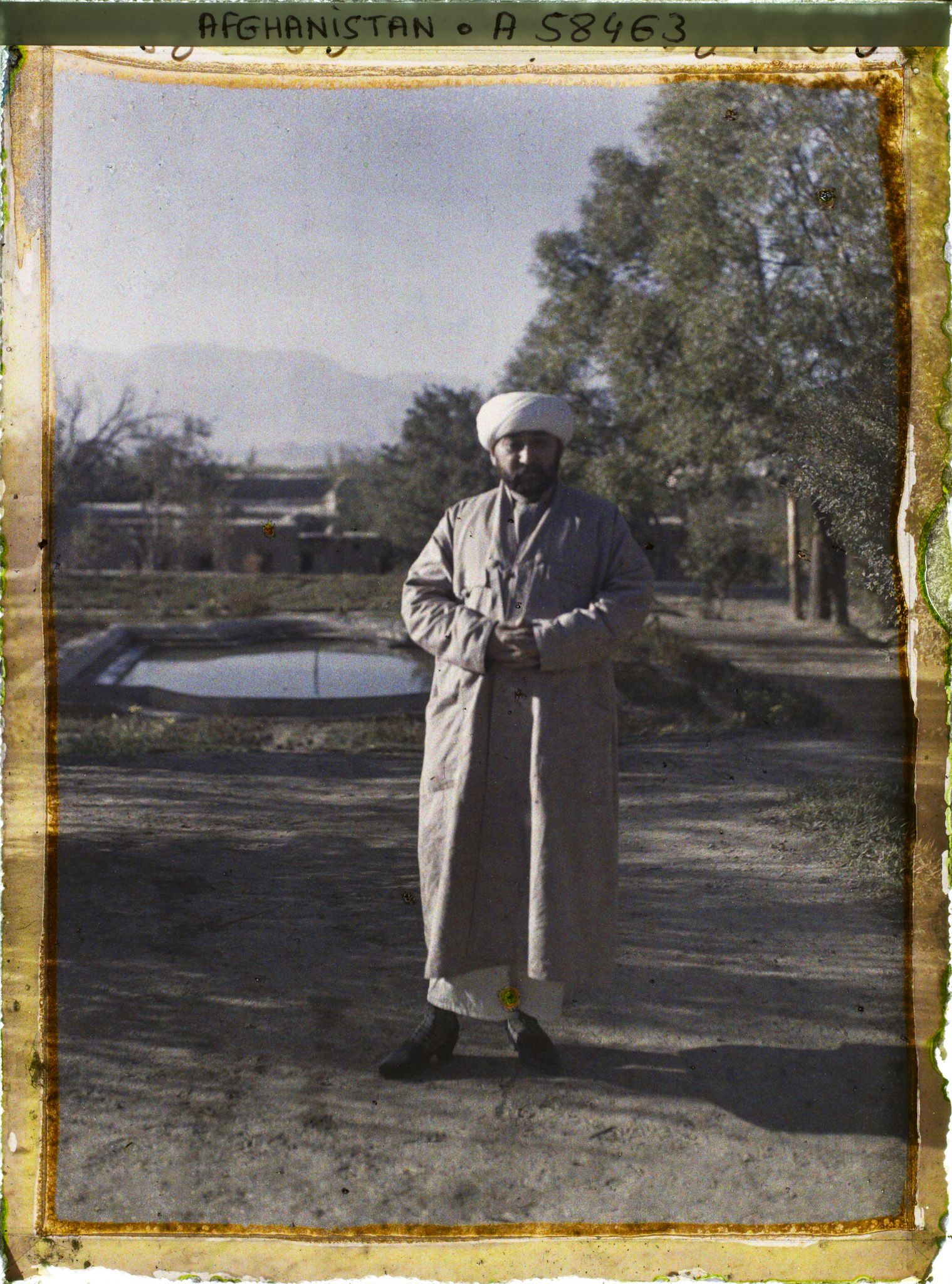 Image représentant Émir de Boukhârâ en exil, dans sa résidence de Qala-Ye-Fatu