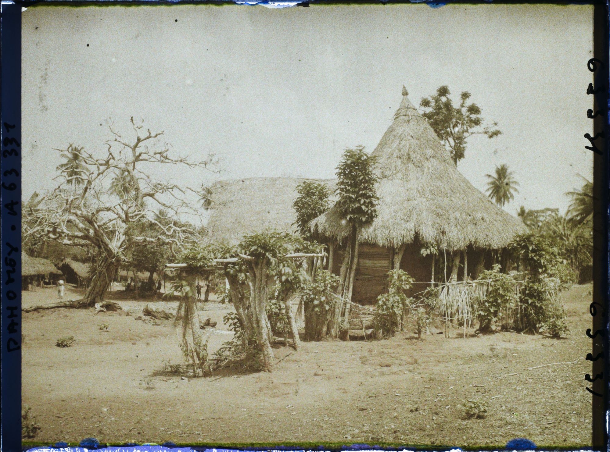 Image représentant Case du fétiche Lègba dans le village de Daagbé