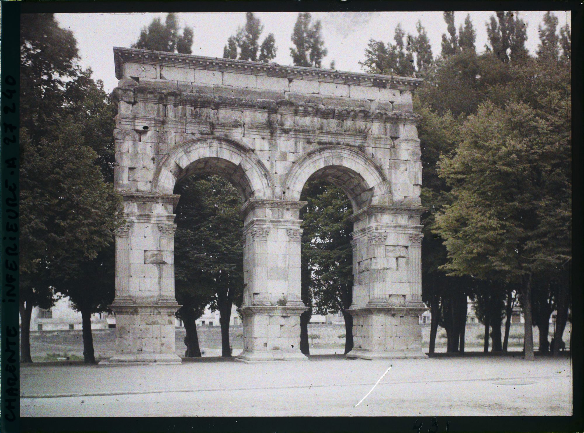 Image représentant L'Arc de Germanicus