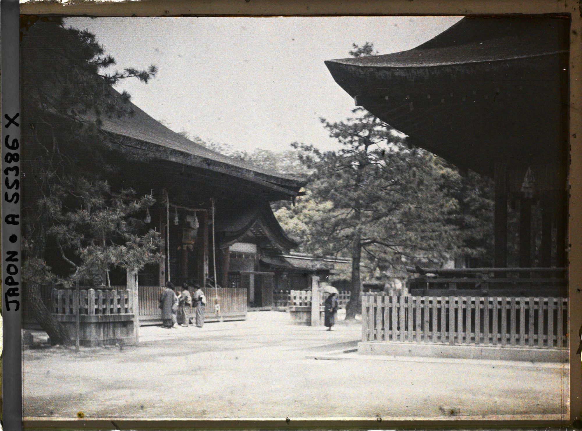 Image représentant Le sanctuaire Yasaka-jinja (appelé également Gion-jinja)