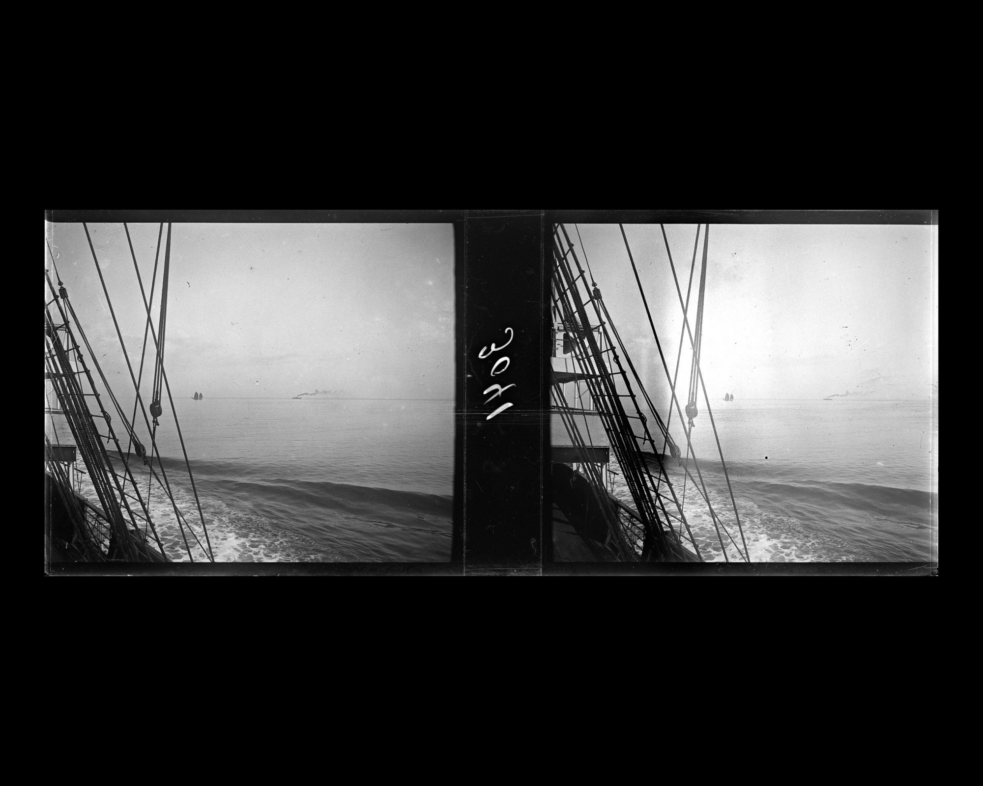 Image représentant La mer vue depuis vu depuis le pont supérieur du Lützow, de la Norddeutscher Lloyd