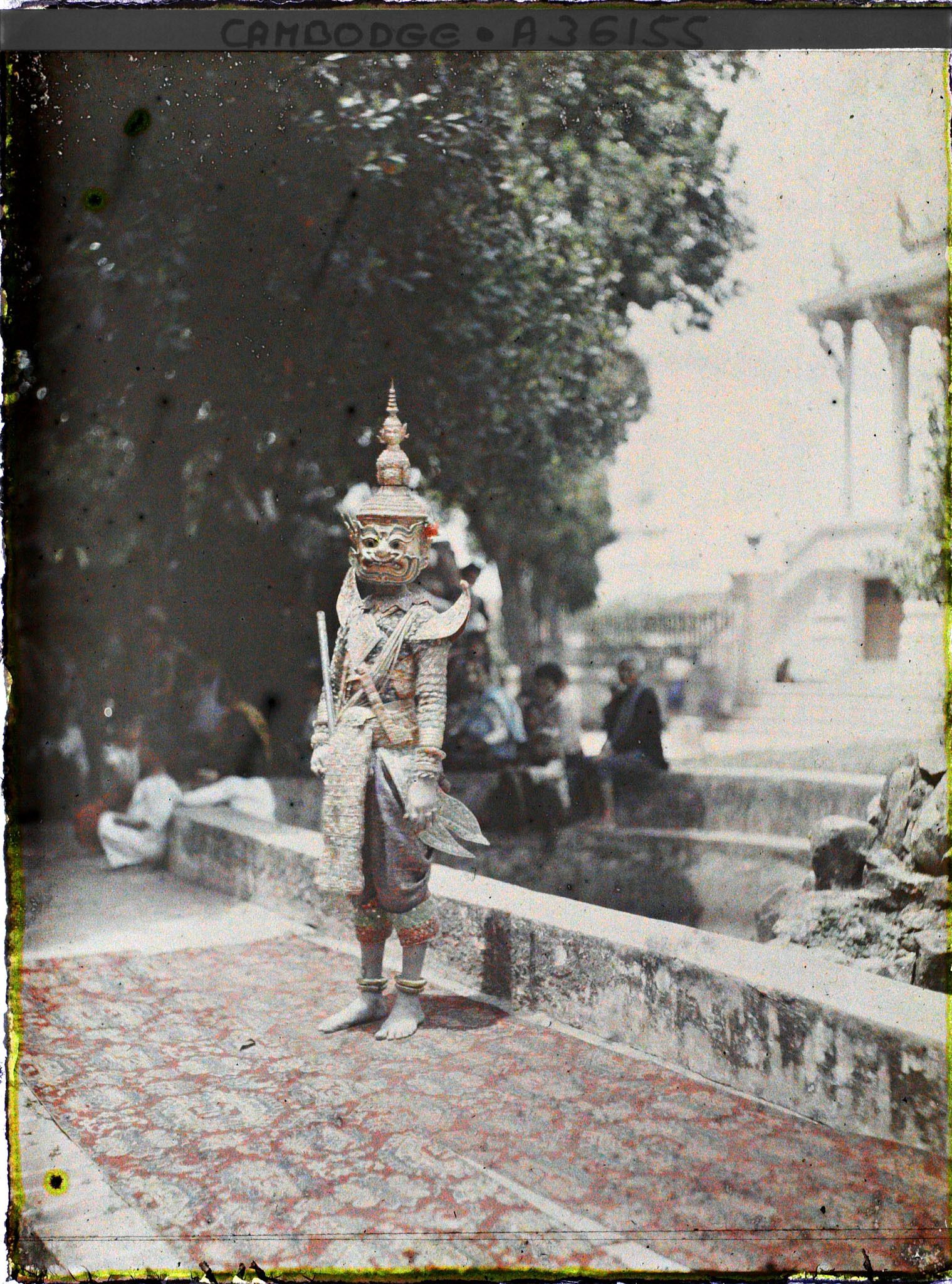 Image représentant Danseuse du ballet royal en costume de Has Sakann