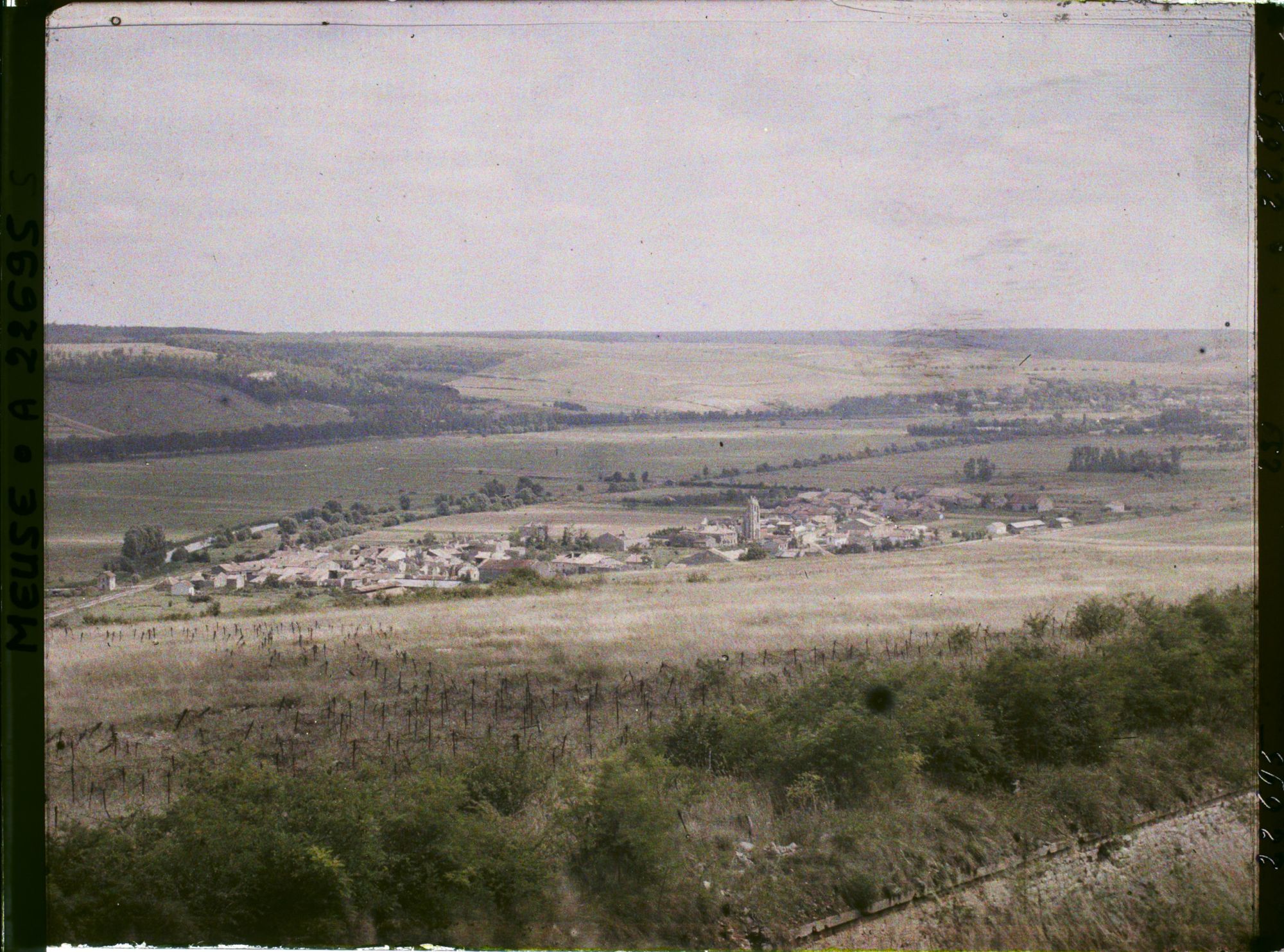 Image représentant France, Fort des Paroches, Panorama du Village des Paroches vu du fort