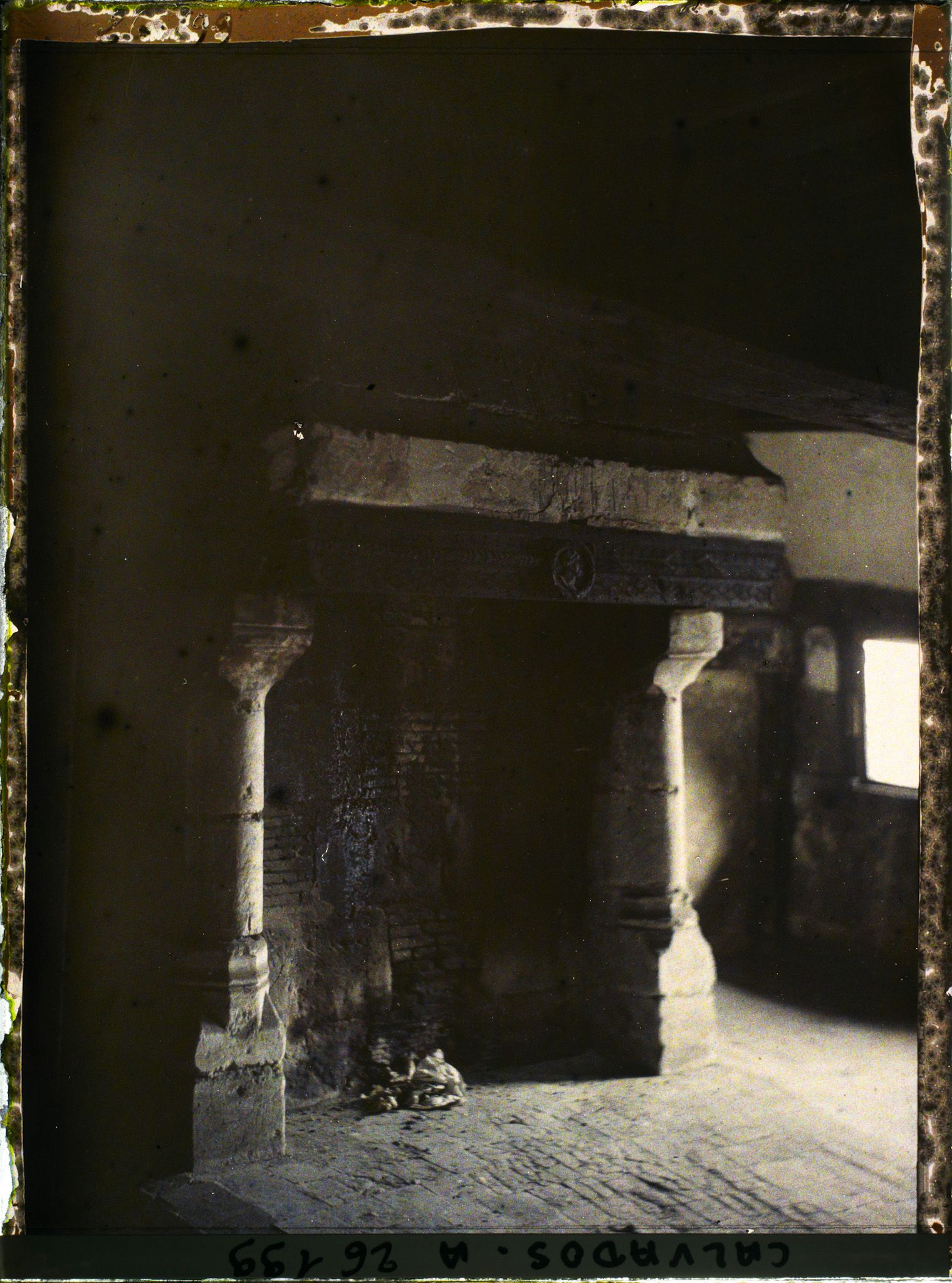 Image représentant Intérieur du manoir de la Salamandre