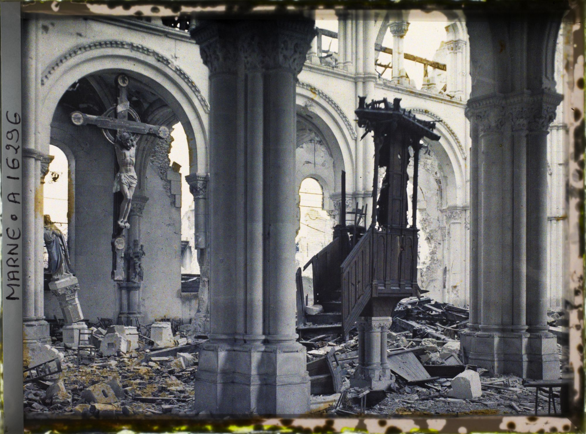 Image représentant France , Reims, St André