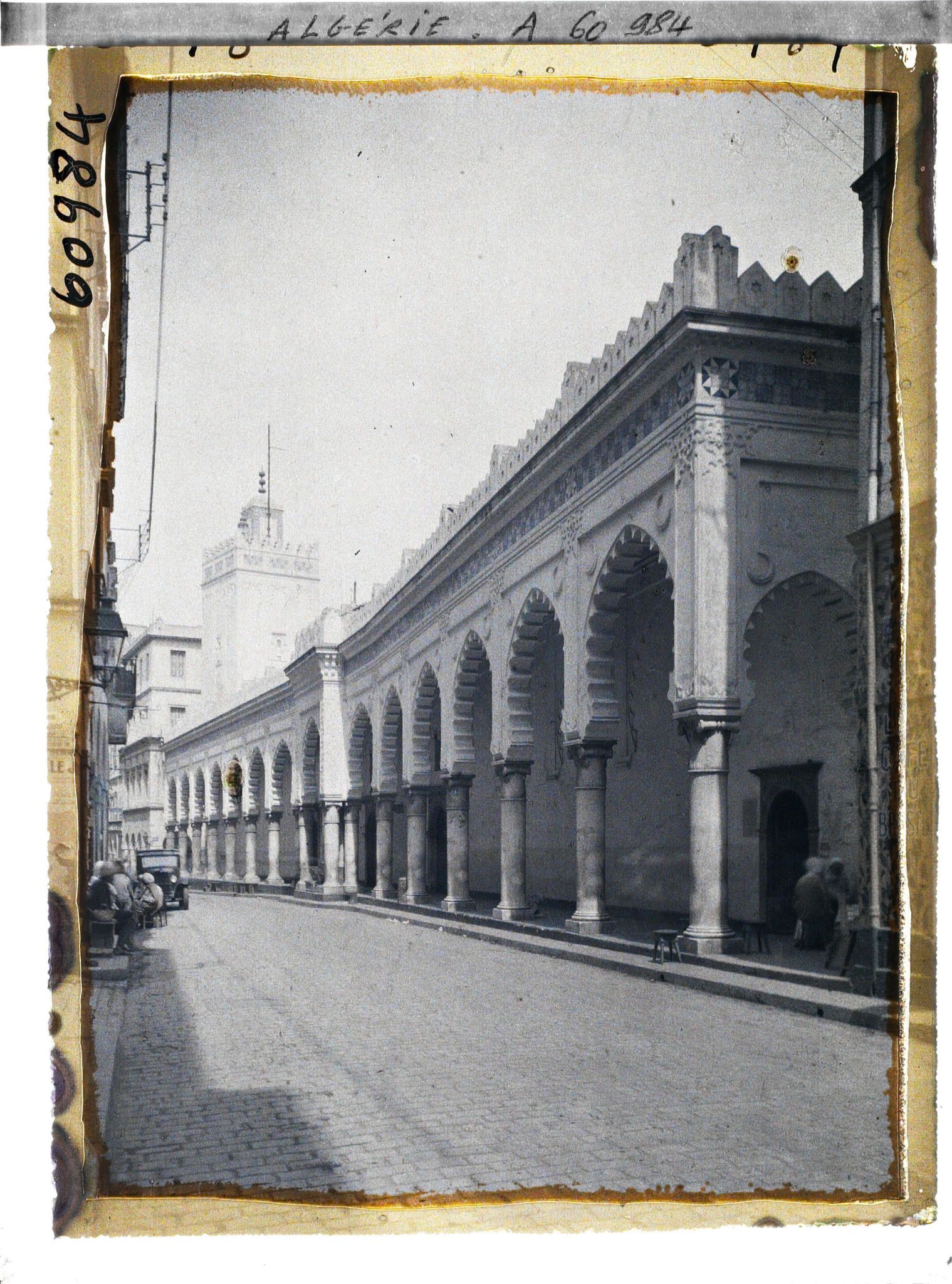 Image représentant La rue de la Marine et la Grande Mosquée