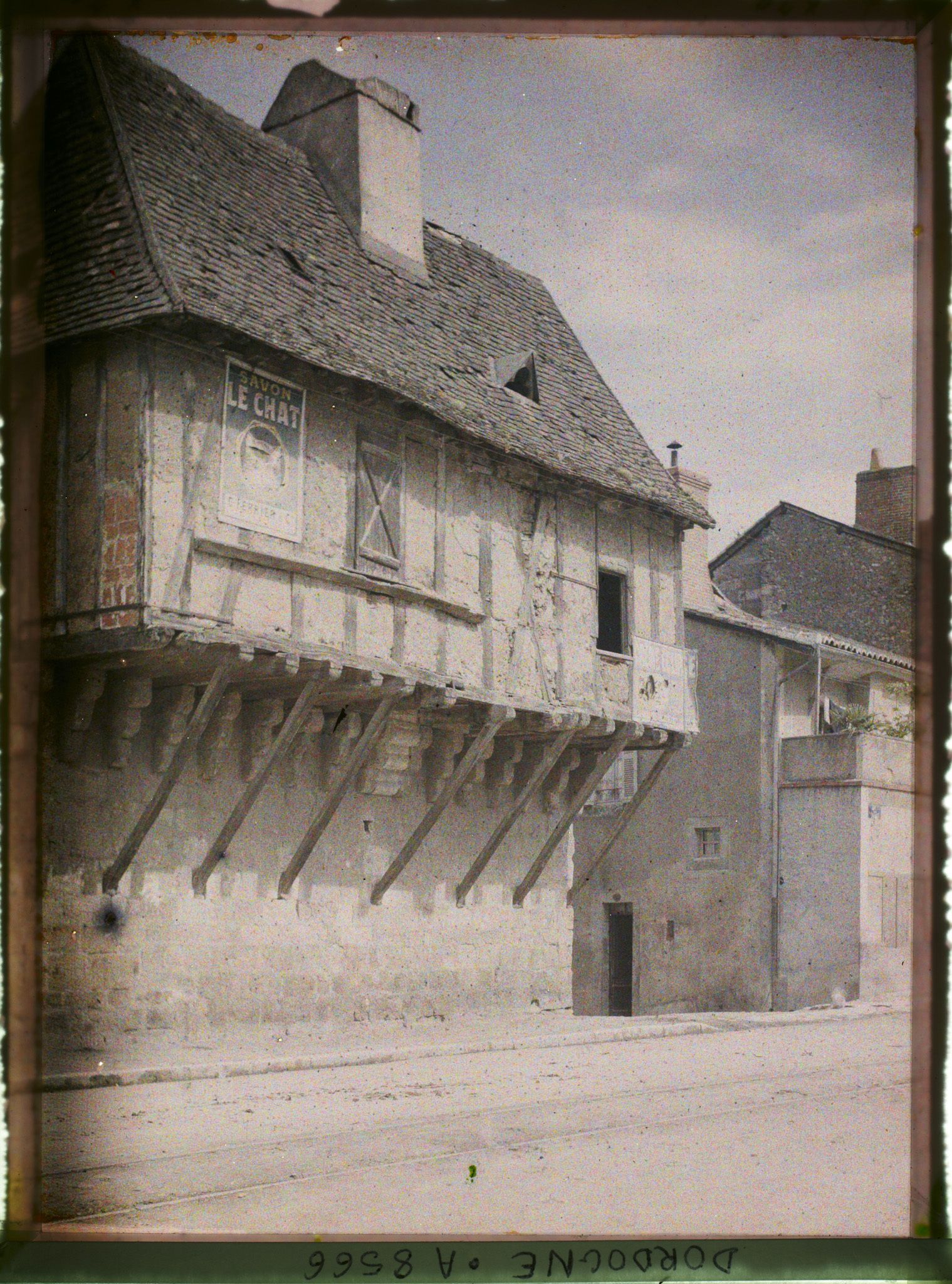 Image représentant France, Périgueux, Maison route nationale de Paris à Barèges