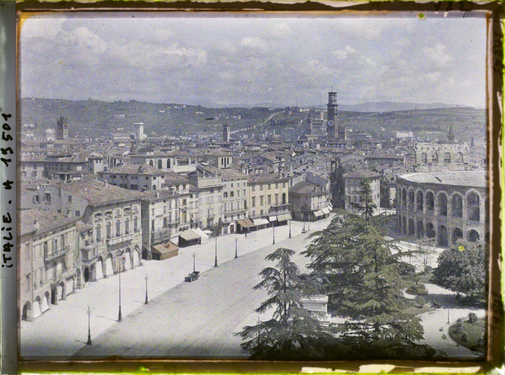 Image représentant Panorama de la place Bra