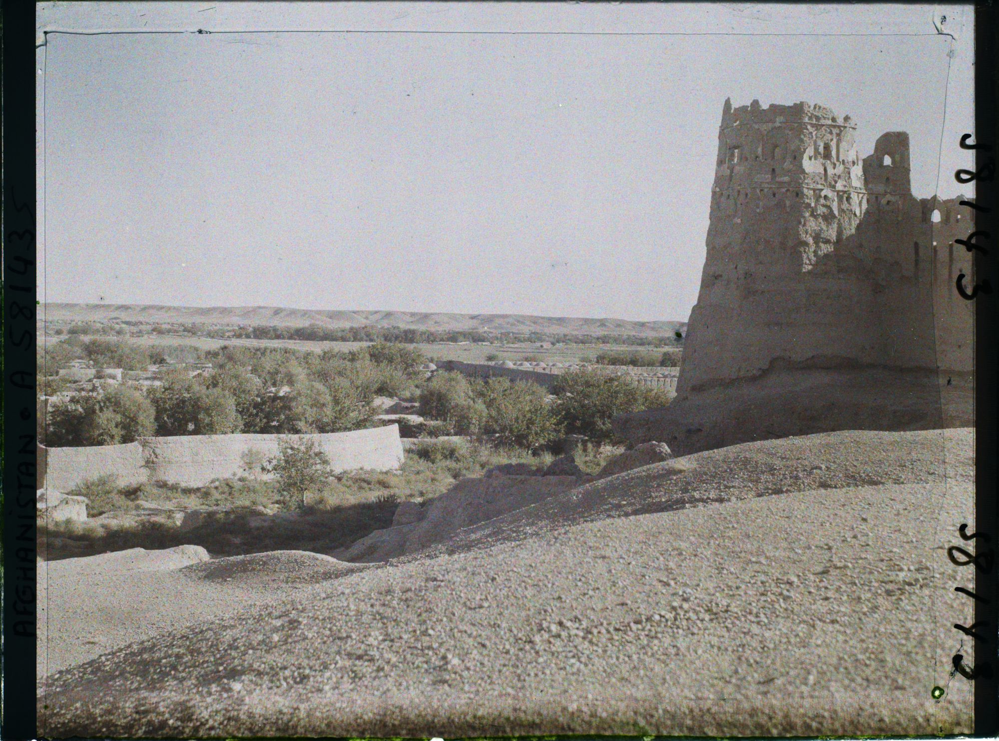 Image représentant Afghanistan, Ghizichk, Panorama s/ la vallée de l'Hilmend