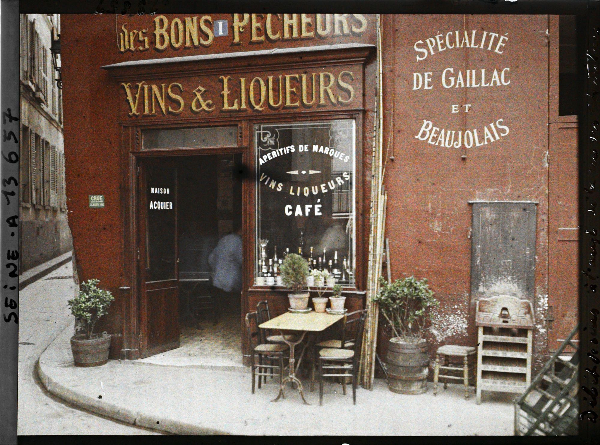 Image représentant La rue des Ursins à l'angle de la rue des Chantres