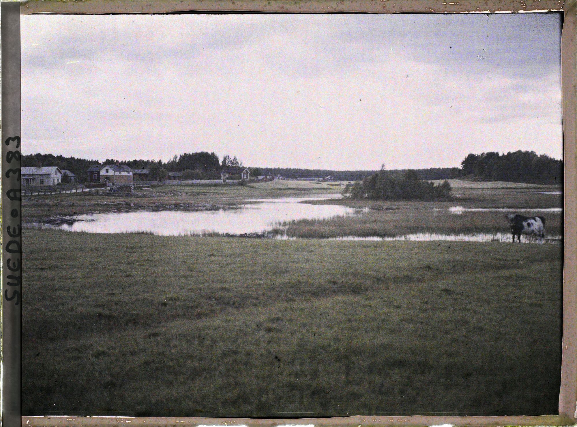 Image représentant Petit lac près de Ovansjö