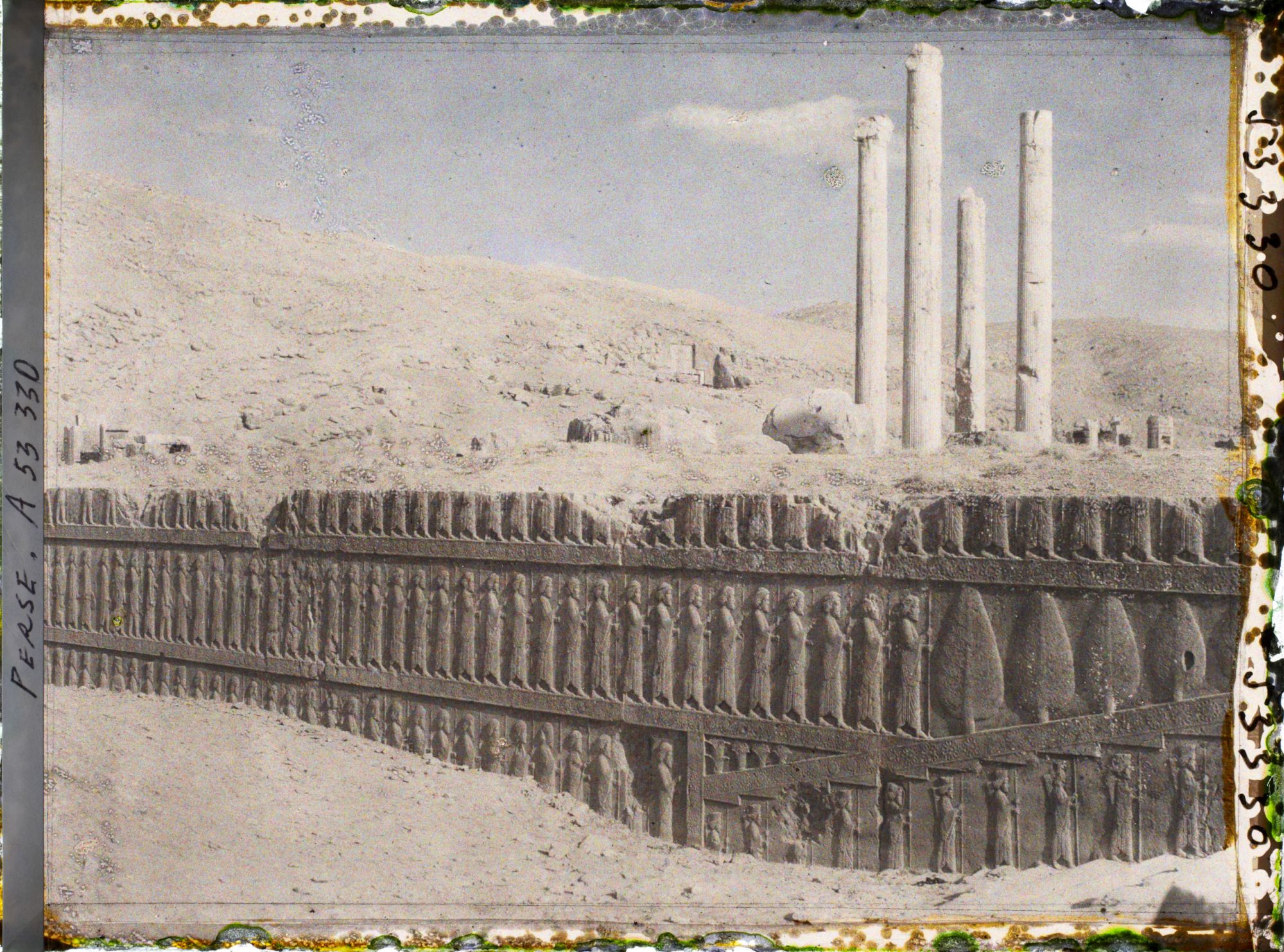 Image représentant Escalier nord de l'Apadana, procession de gardes perses et mèdes