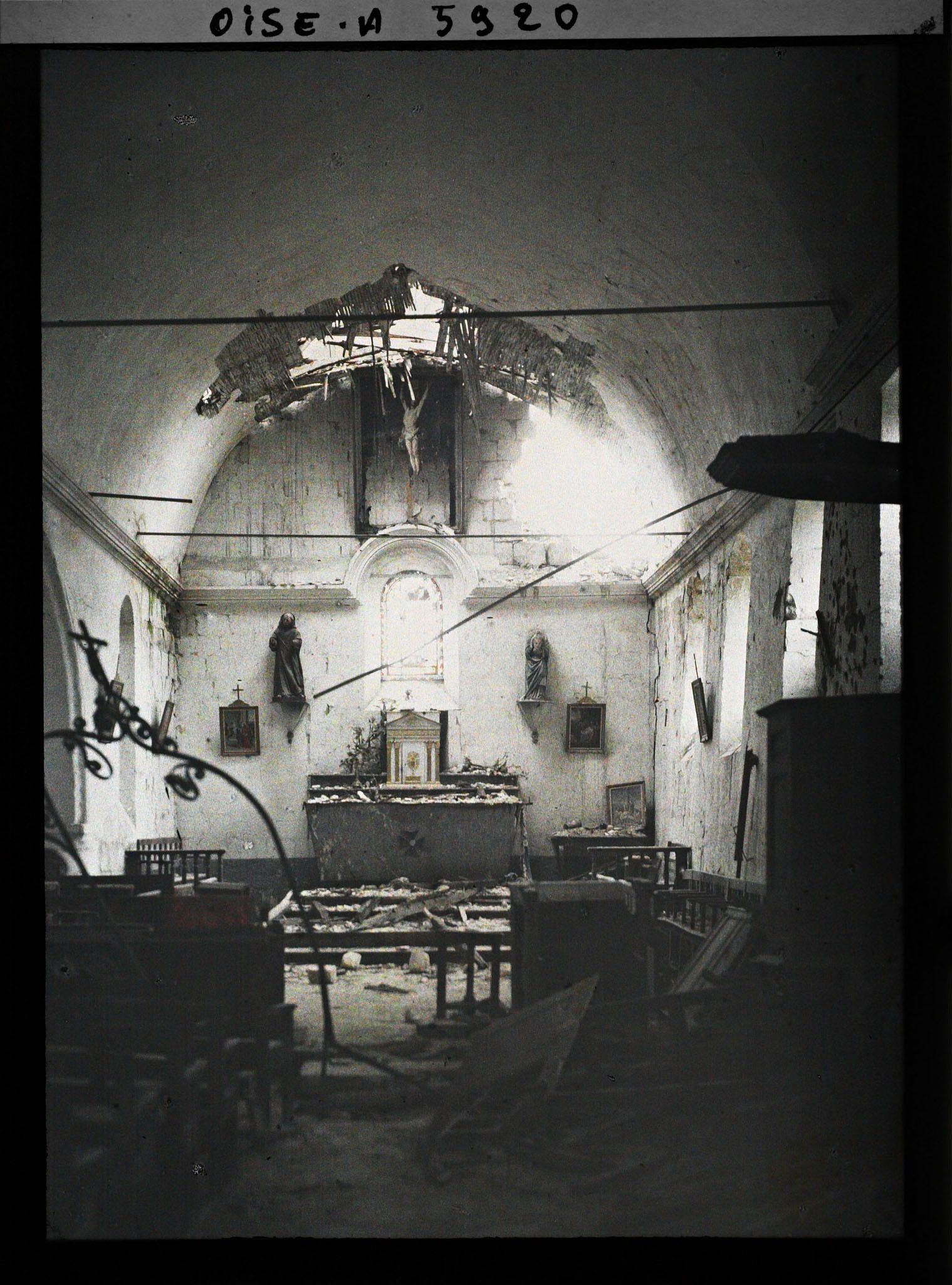 Image représentant Intérieur de l'église de Gury