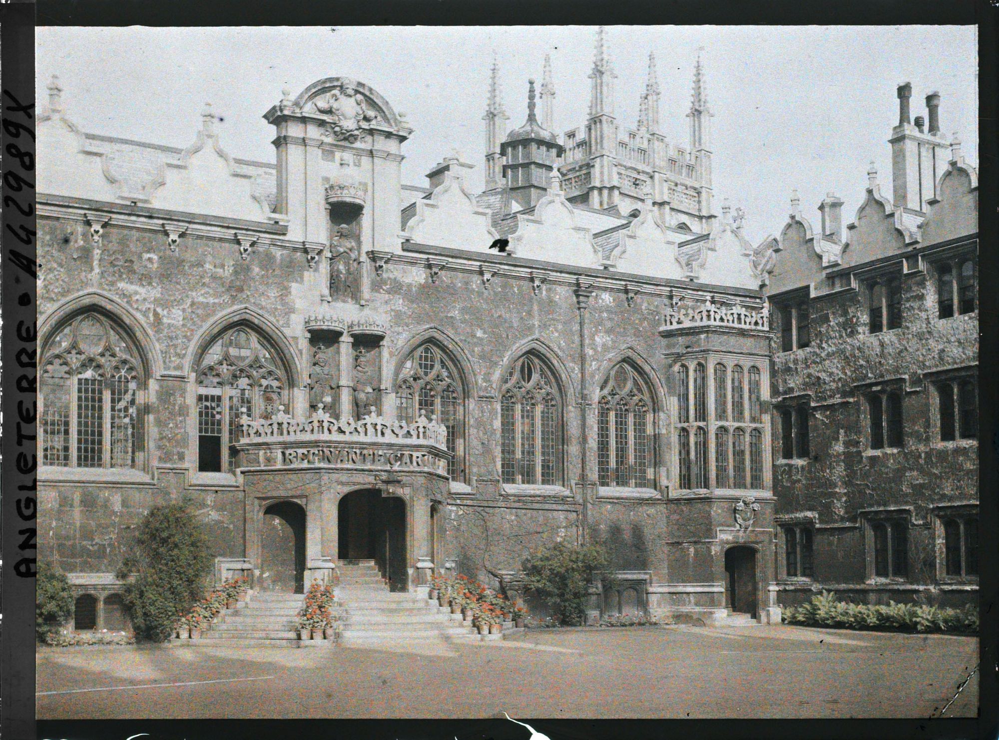 Image représentant Vues diverses de l'Oriel College