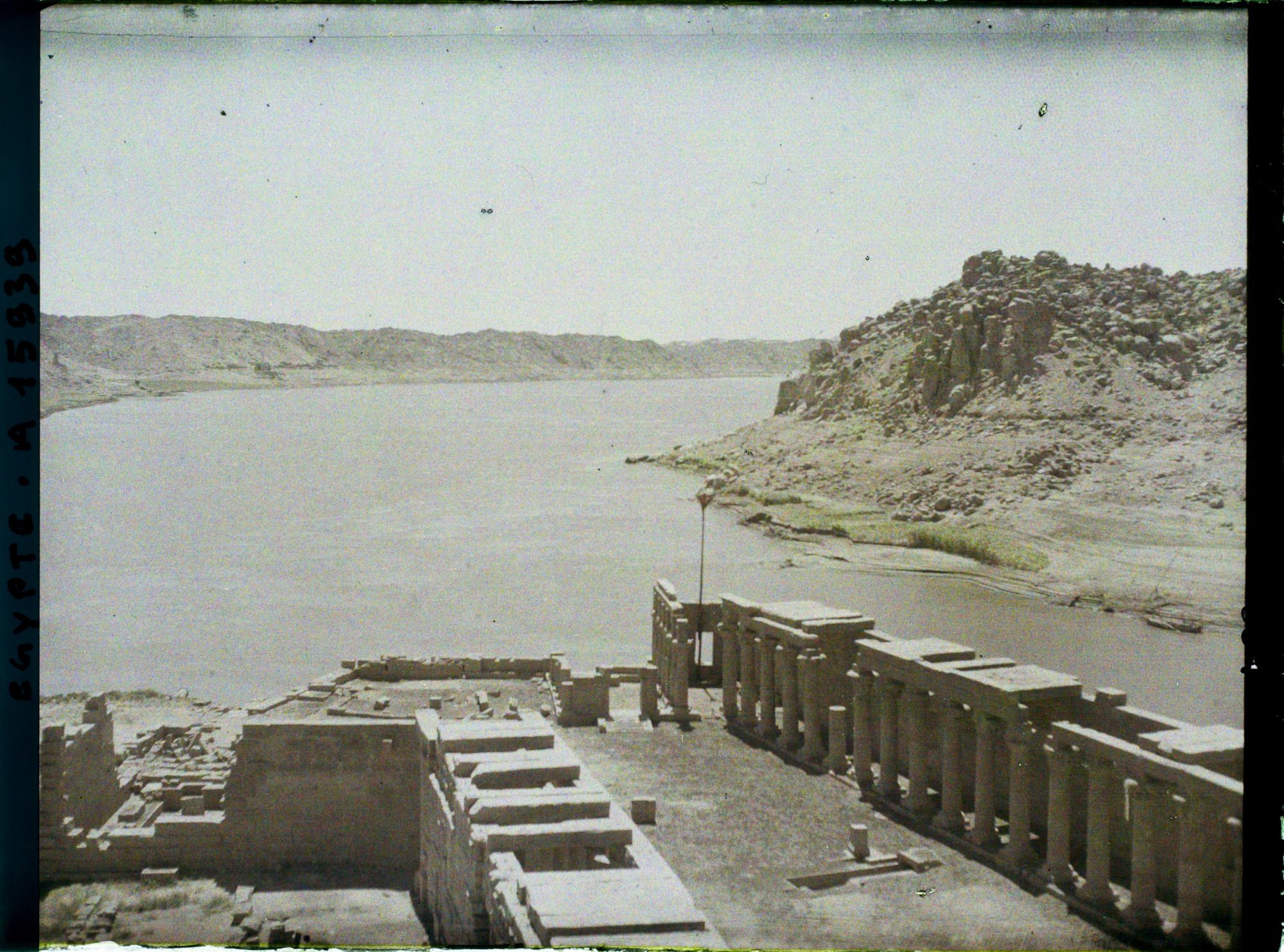 Image représentant Vue sur le Nil depuis le grand pylône du temple d'Isis