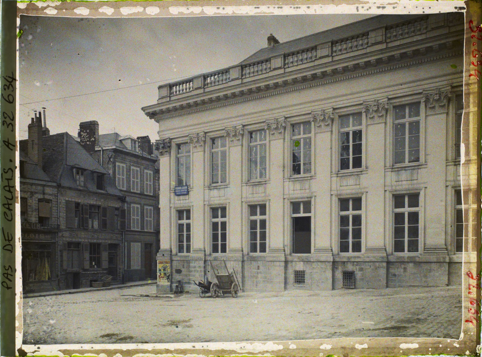 Image représentant France, Arras, Palais de Justice reconstruit