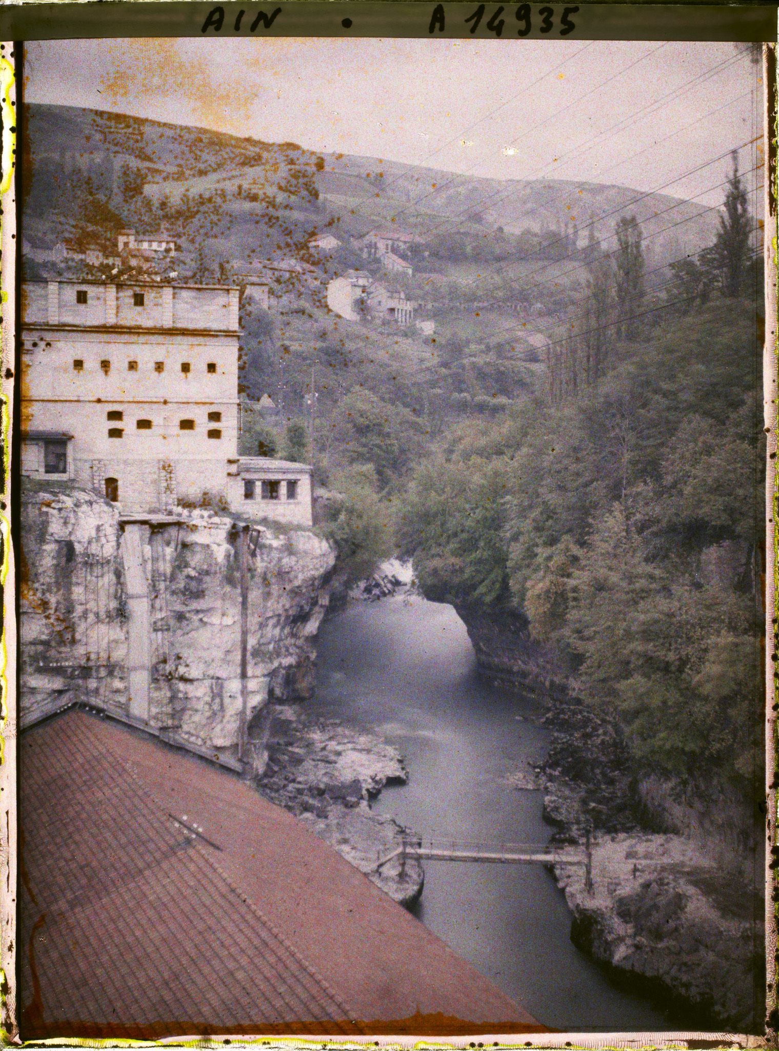 Image représentant Poste de transformation de Coupy dominant le Rhône