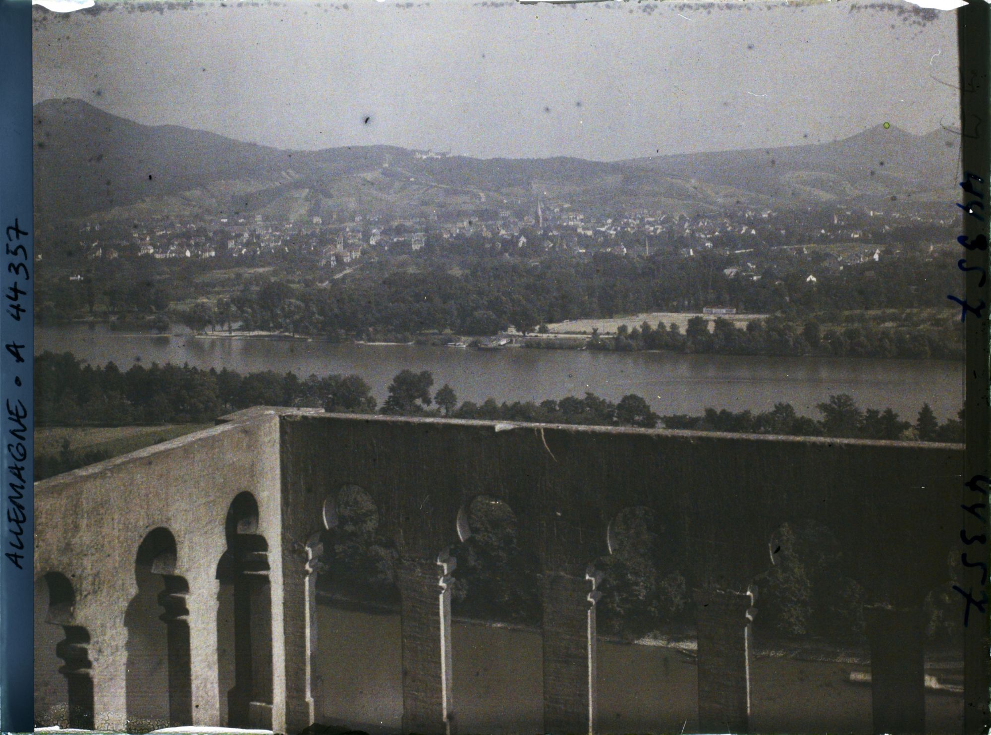 Image représentant Allemagne, Rolanseck, Panorama s/ Hounef