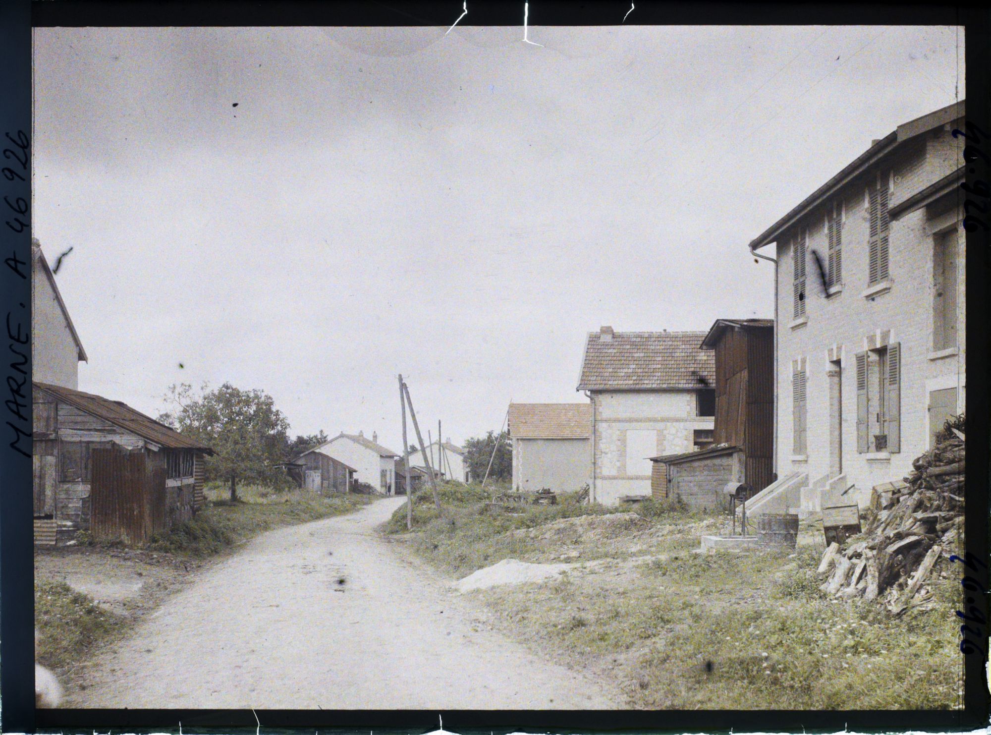 Image représentant France, Binarville Marne (210 h), Rte de la mare aux Boeufs