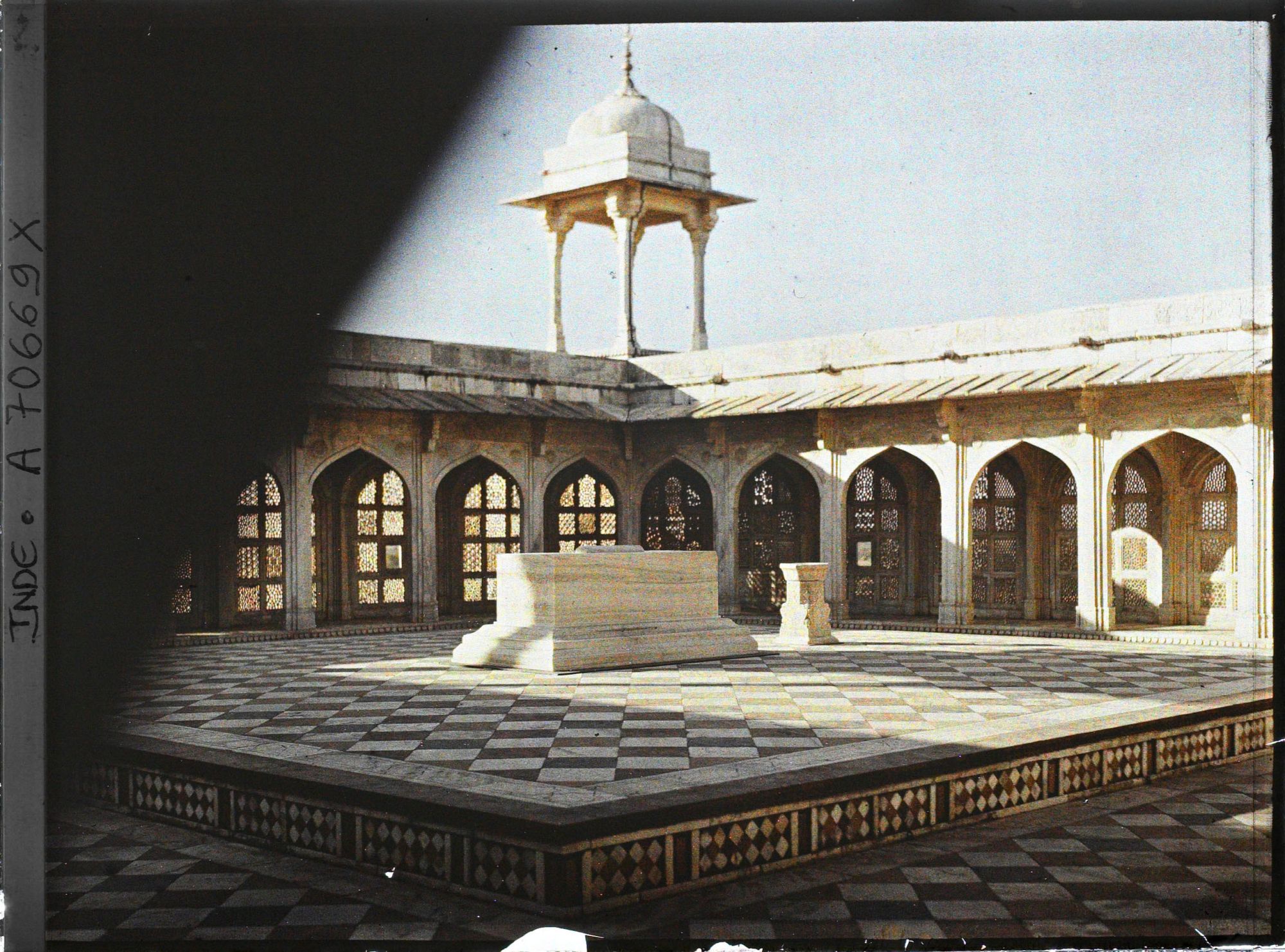 Image représentant Toit du mausolée d'Akbar