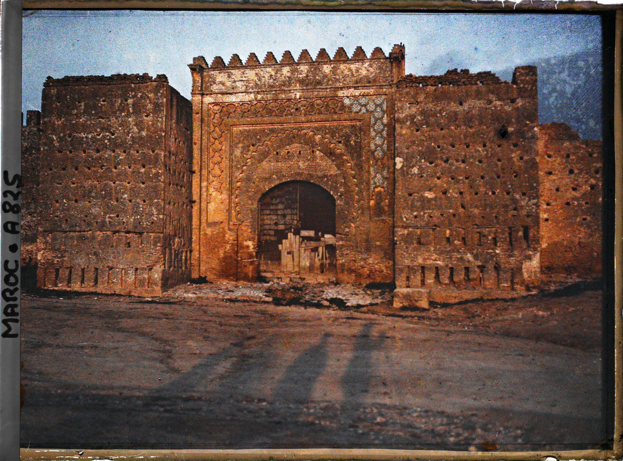 Image représentant Porte ouest de la casbah des Cherarda