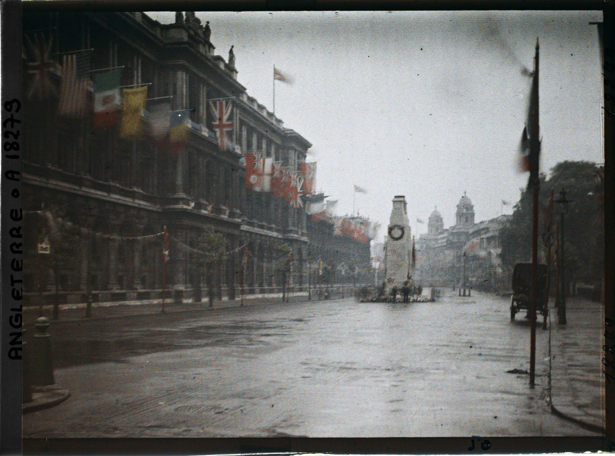 Image représentant Le cénotaphe sur Whitehall