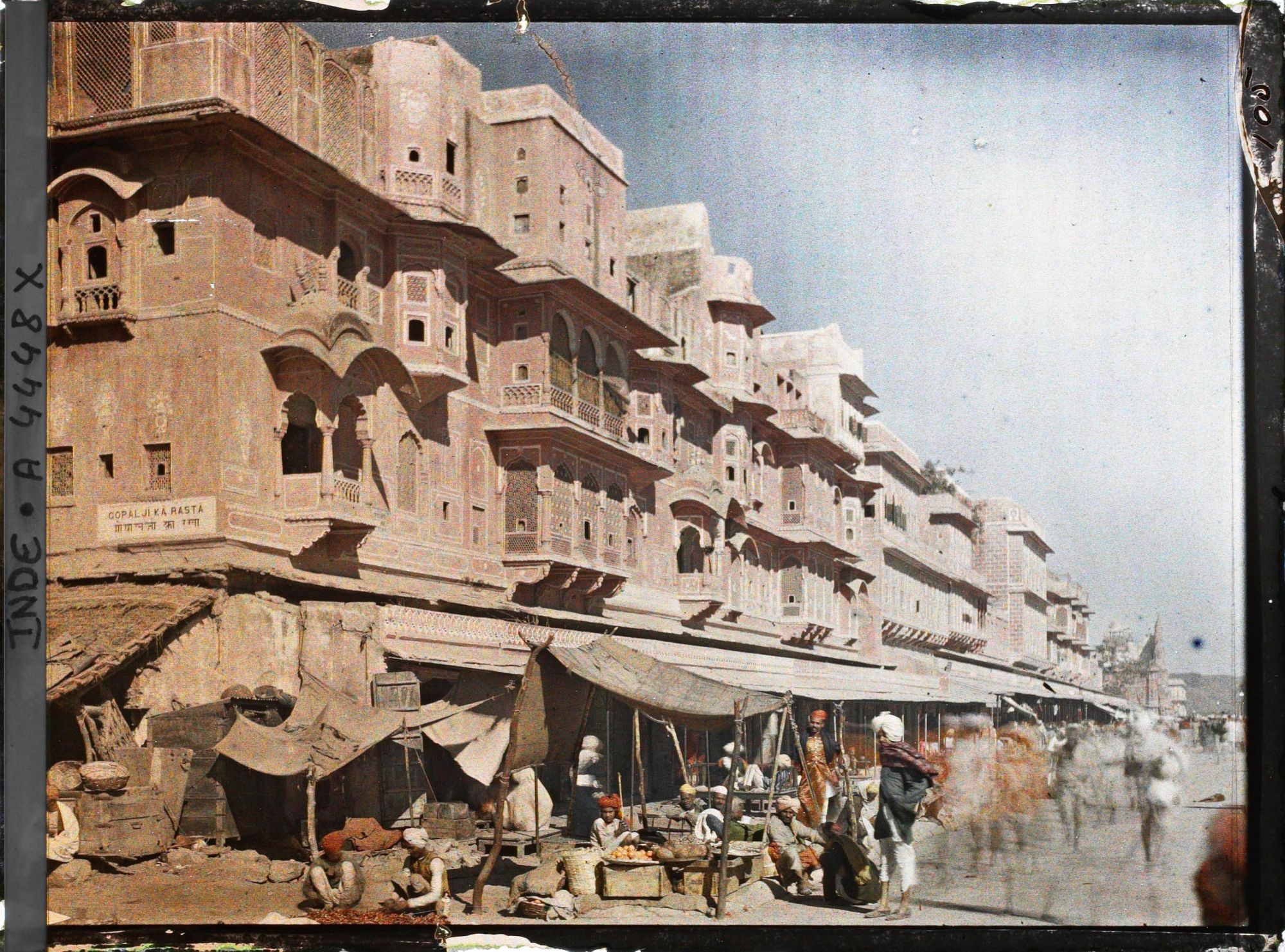 Image représentant Rue commerçante dans le quartier Johri Bazar