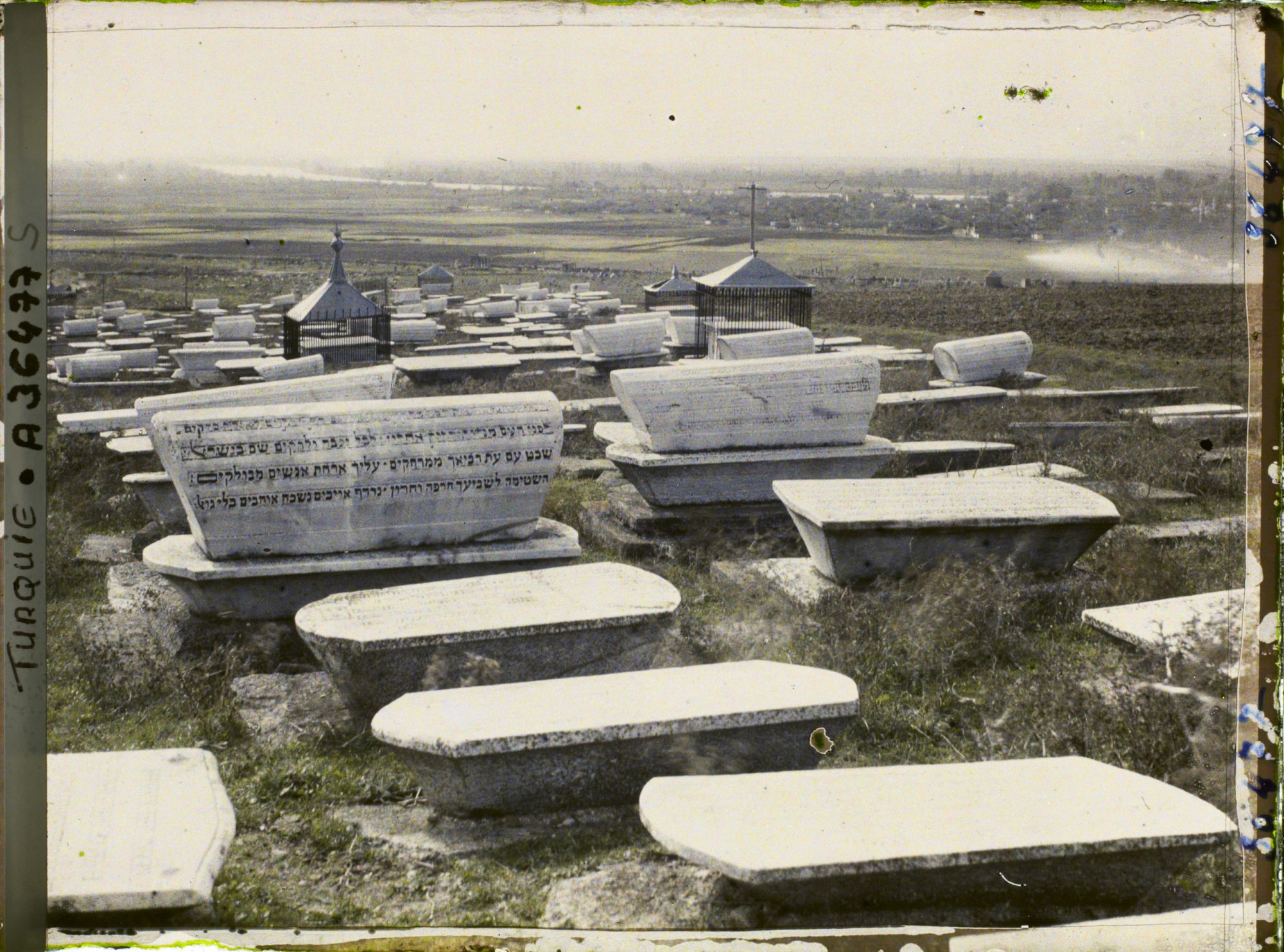 Image représentant Tombes du cimetière juif