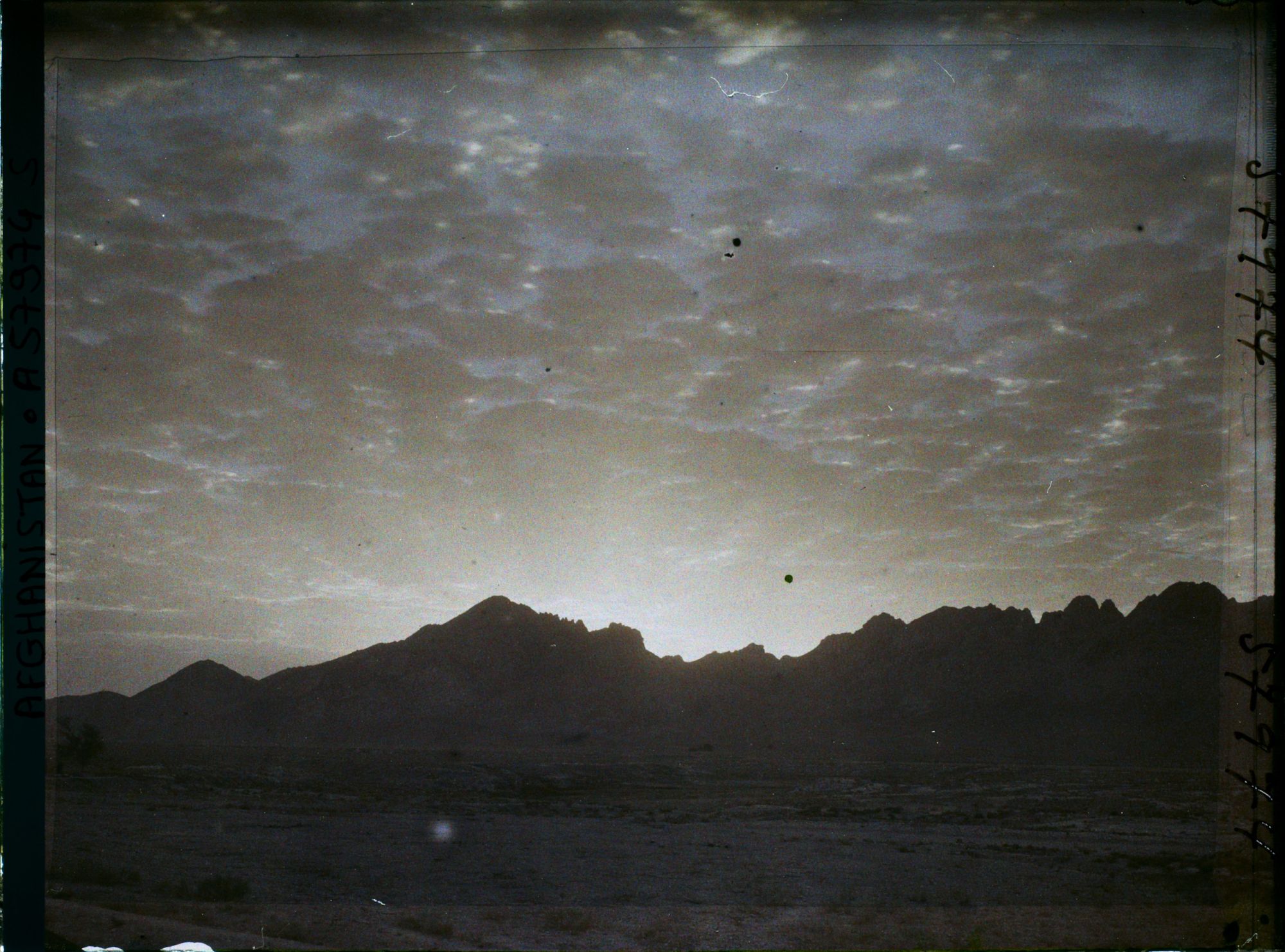 Image représentant Afghanistan, Tazi, Lever du Soleil sur la Chaîne de Tazi