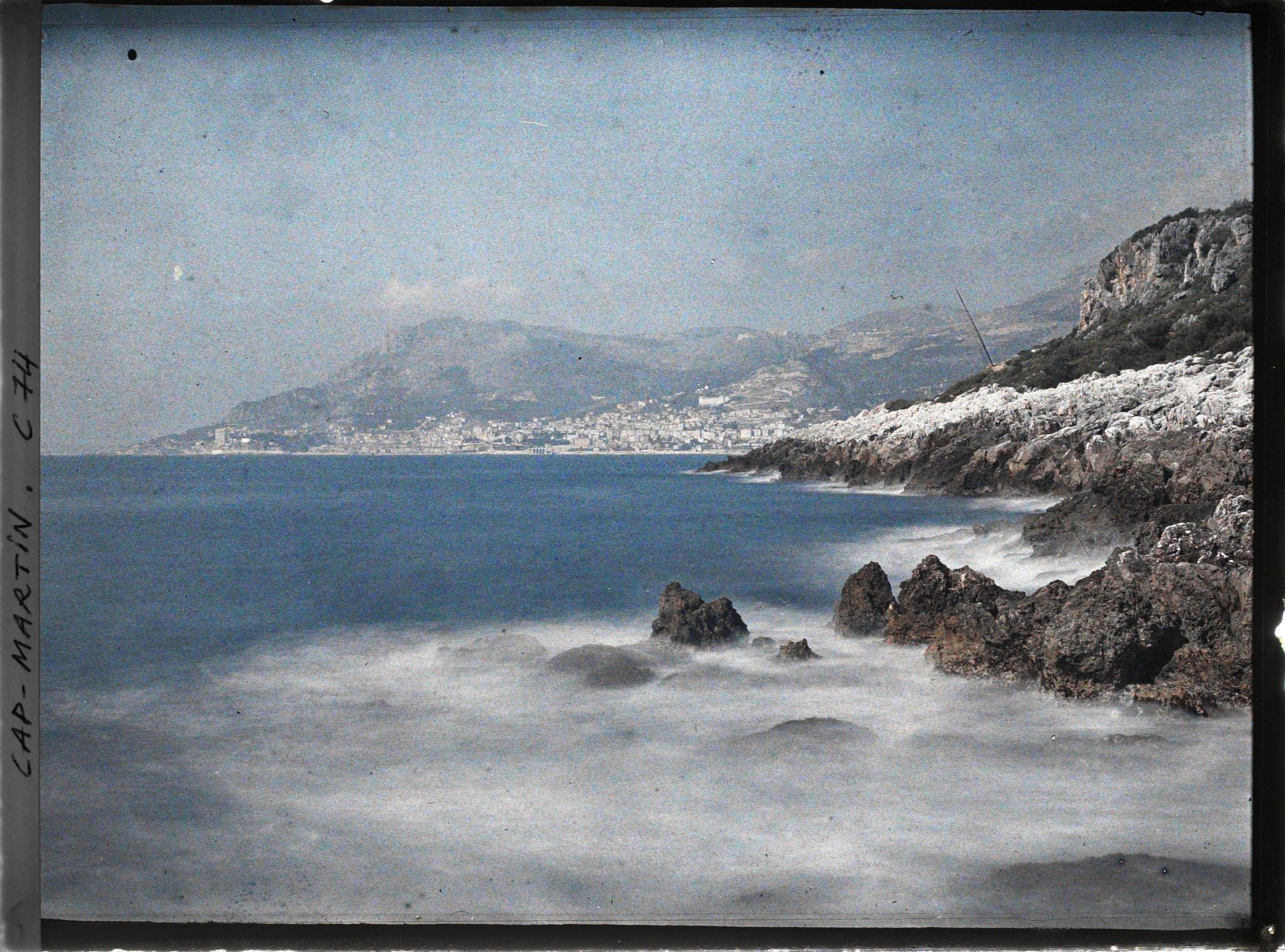 Image représentant Côte rocheuse du cap Martin vue en direction de Monaco